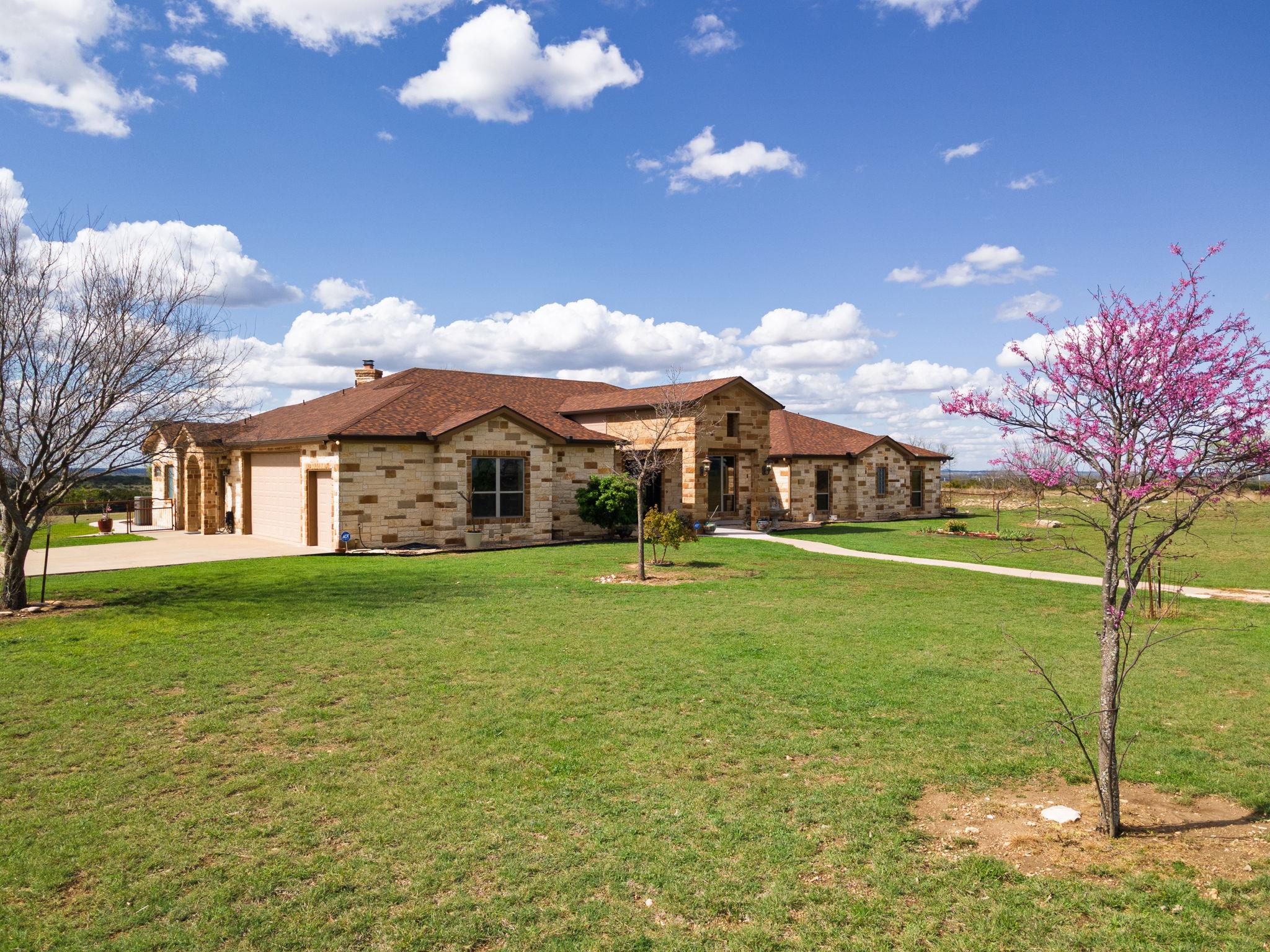 5450 County Road 101, Lampasas, TX 76550