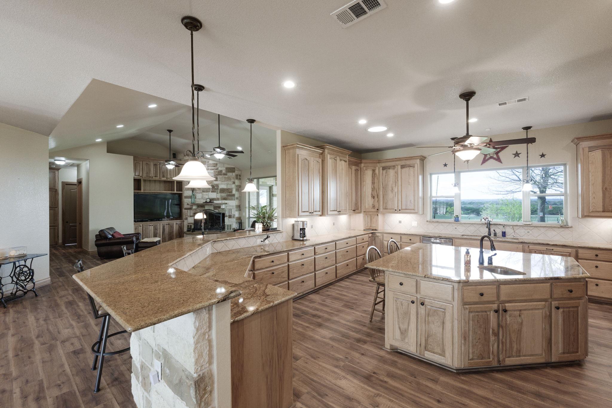 5450 County Road 101, Lampasas, TX 76550