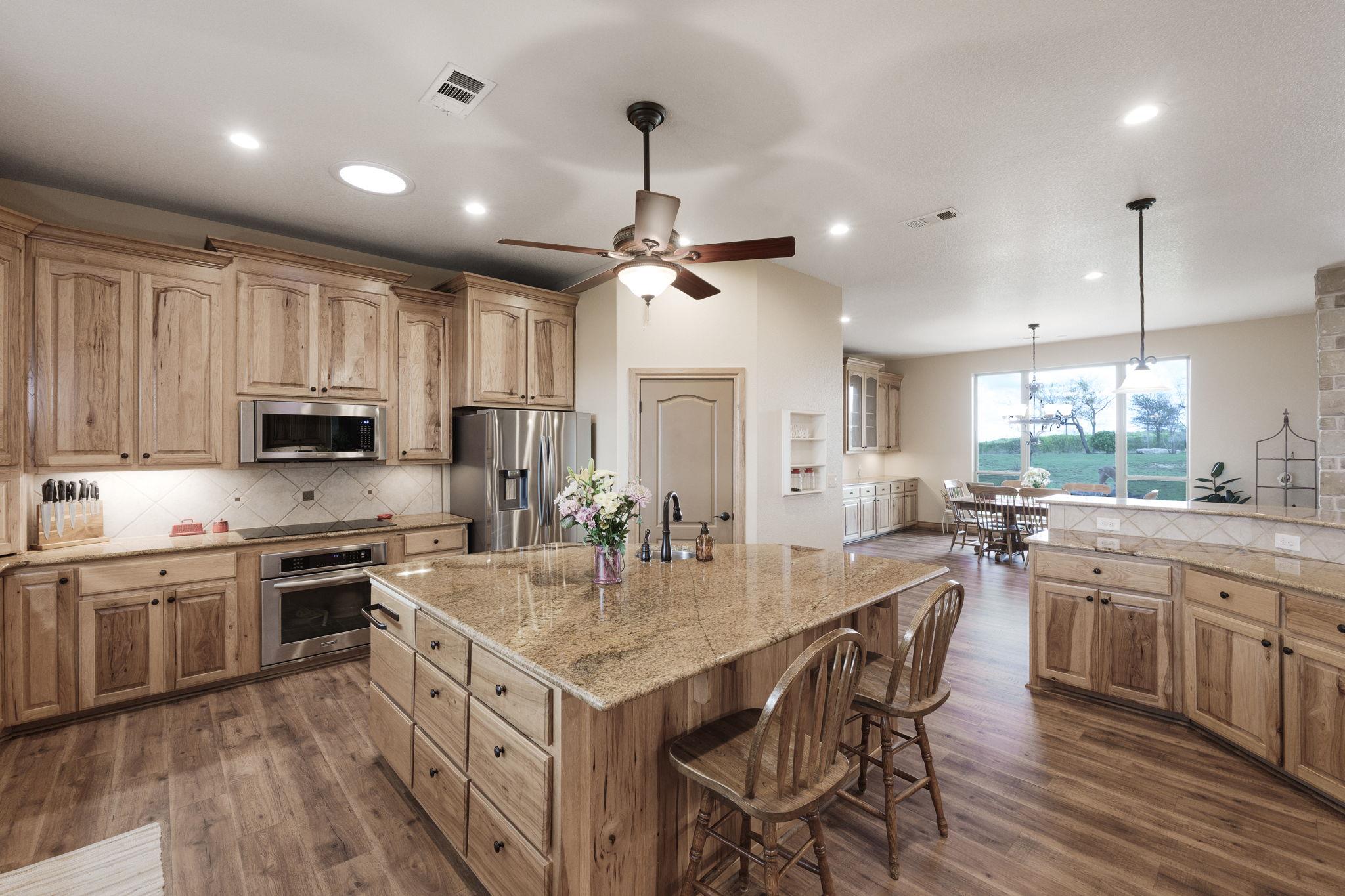 5450 County Road 101, Lampasas, TX 76550