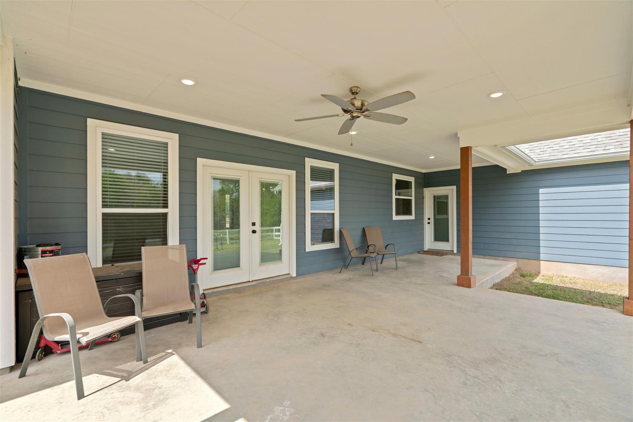 1680 County Road 302, Rockdale, TX 76567