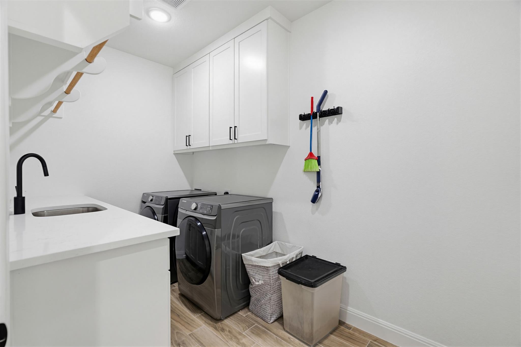 1680 County Road 302, Rockdale, TX 76567