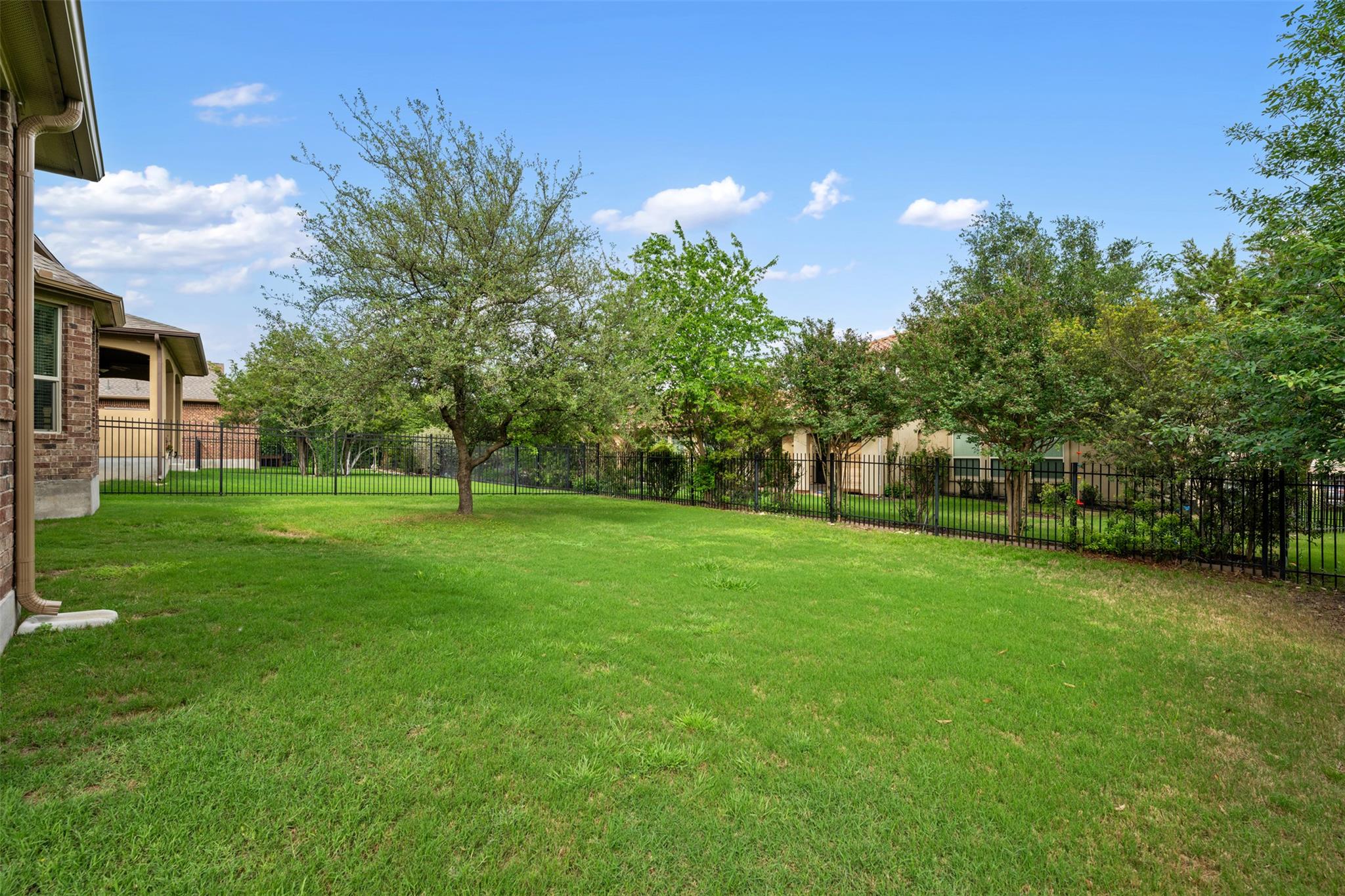 1928 Bold Sundown Dr, Leander, TX 78641