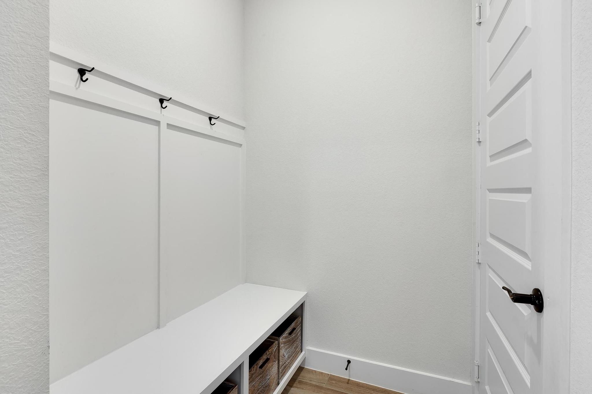 378 Carpenter Hill Dr, Buda, TX 78610