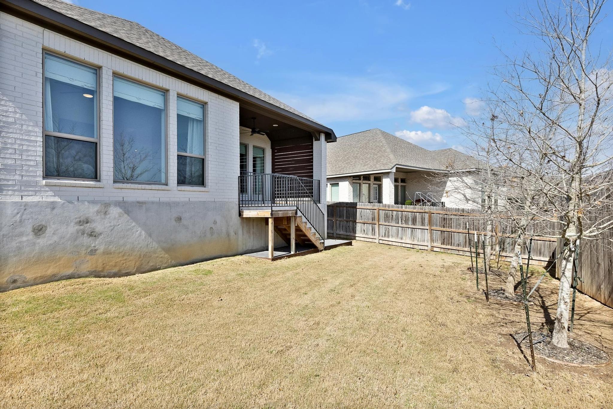378 Carpenter Hill Dr, Buda, TX 78610