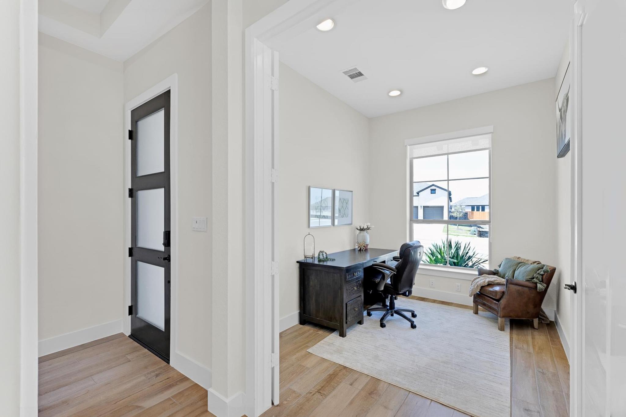 378 Carpenter Hill Dr, Buda, TX 78610