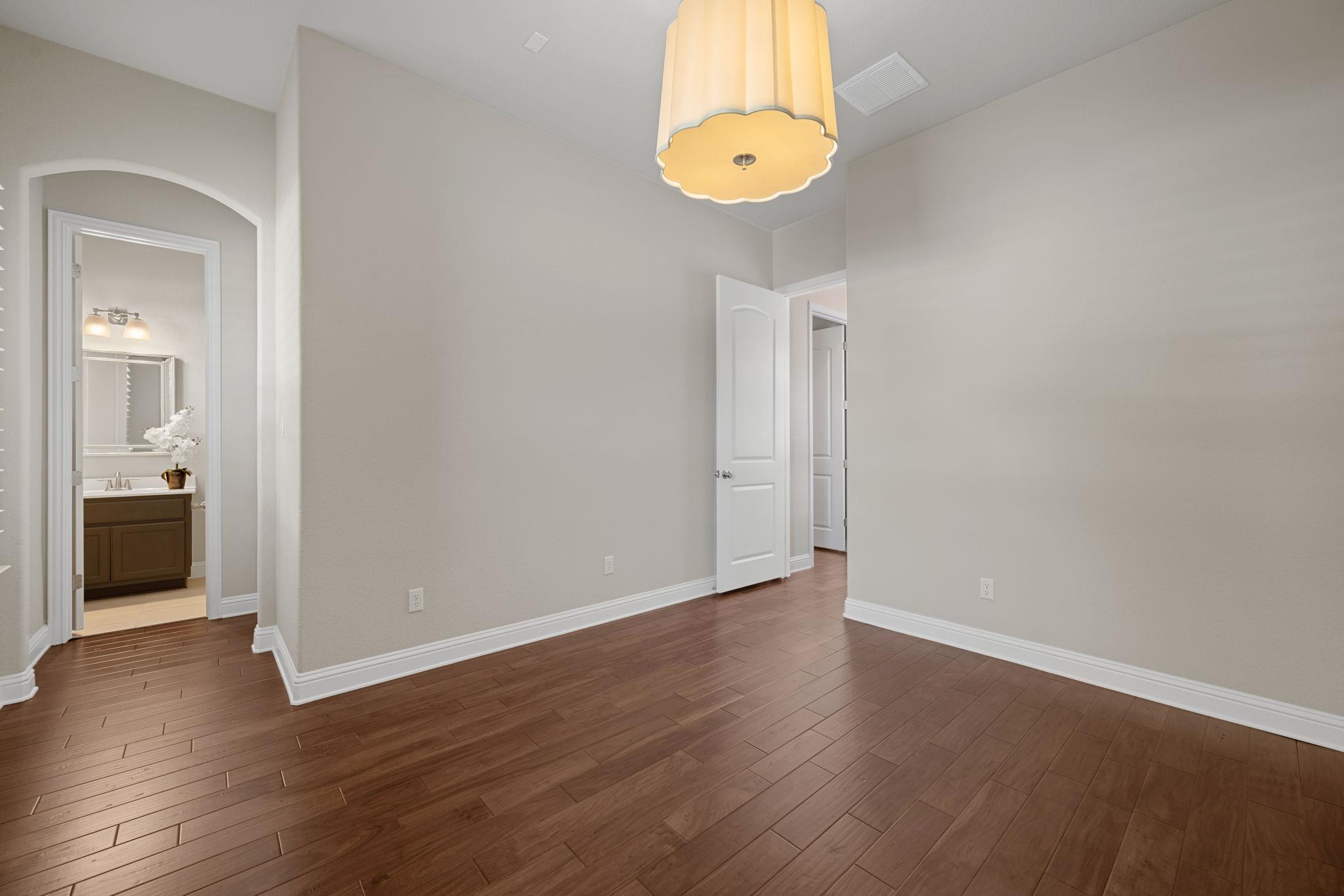 121 Clear Ridge Cv, Georgetown, TX 78628