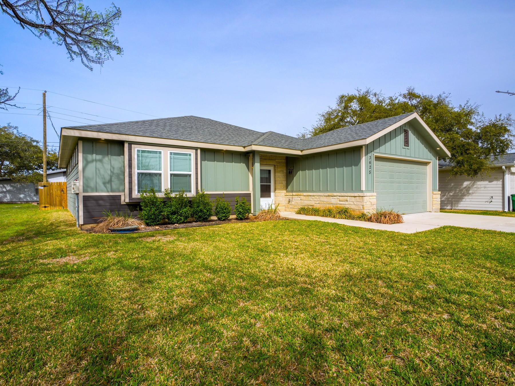 3625 Sagebrush Trl, Kingsland, TX 78639
