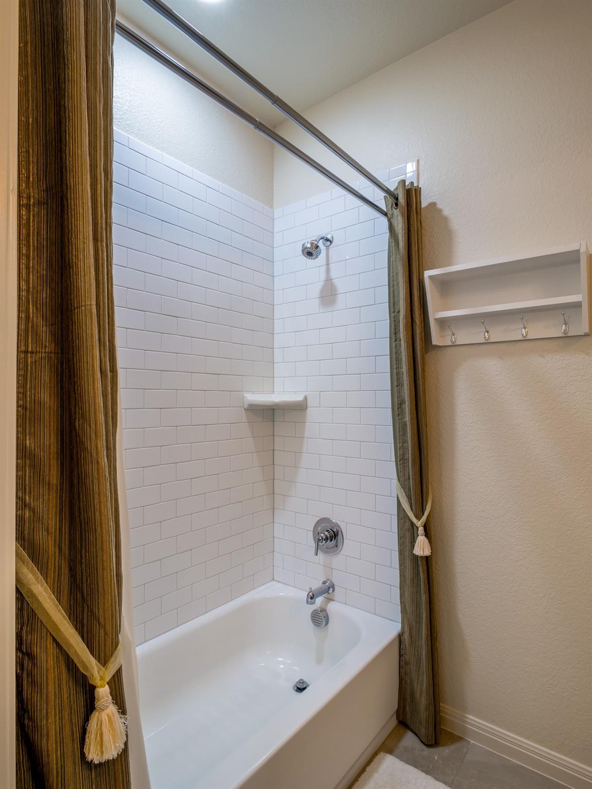 3625 Sagebrush Trl, Kingsland, TX 78639