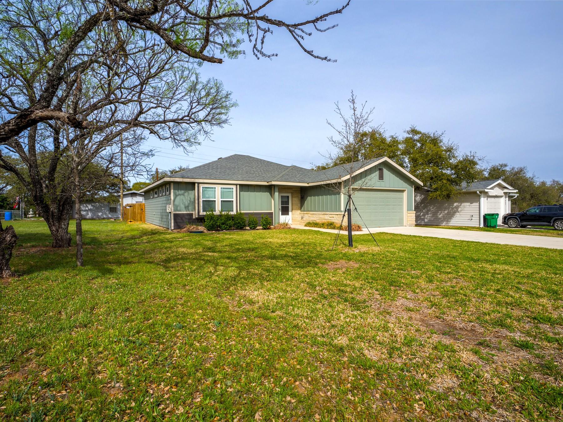 3625 Sagebrush Trl, Kingsland, TX 78639