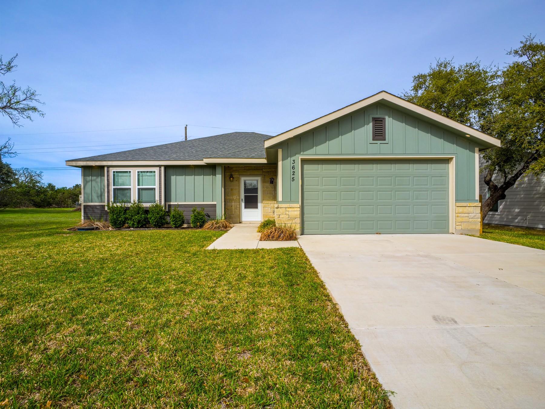 3625 Sagebrush Trl, Kingsland, TX 78639