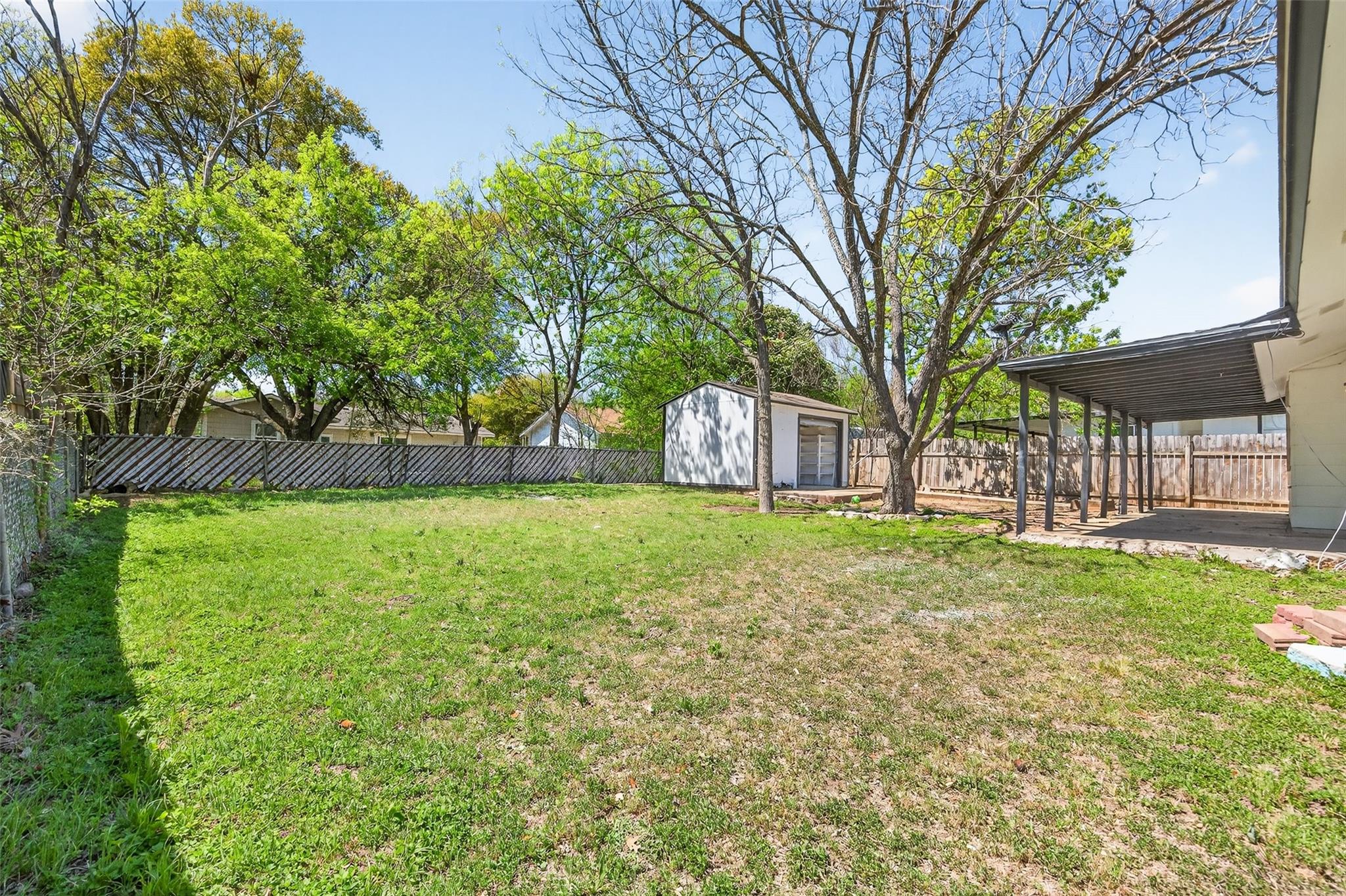 10004 Woodhaven Dr, Austin, TX 78753