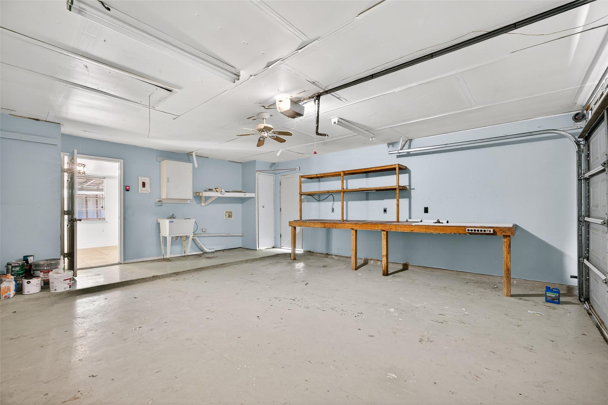 10004 Woodhaven Dr, Austin, TX 78753