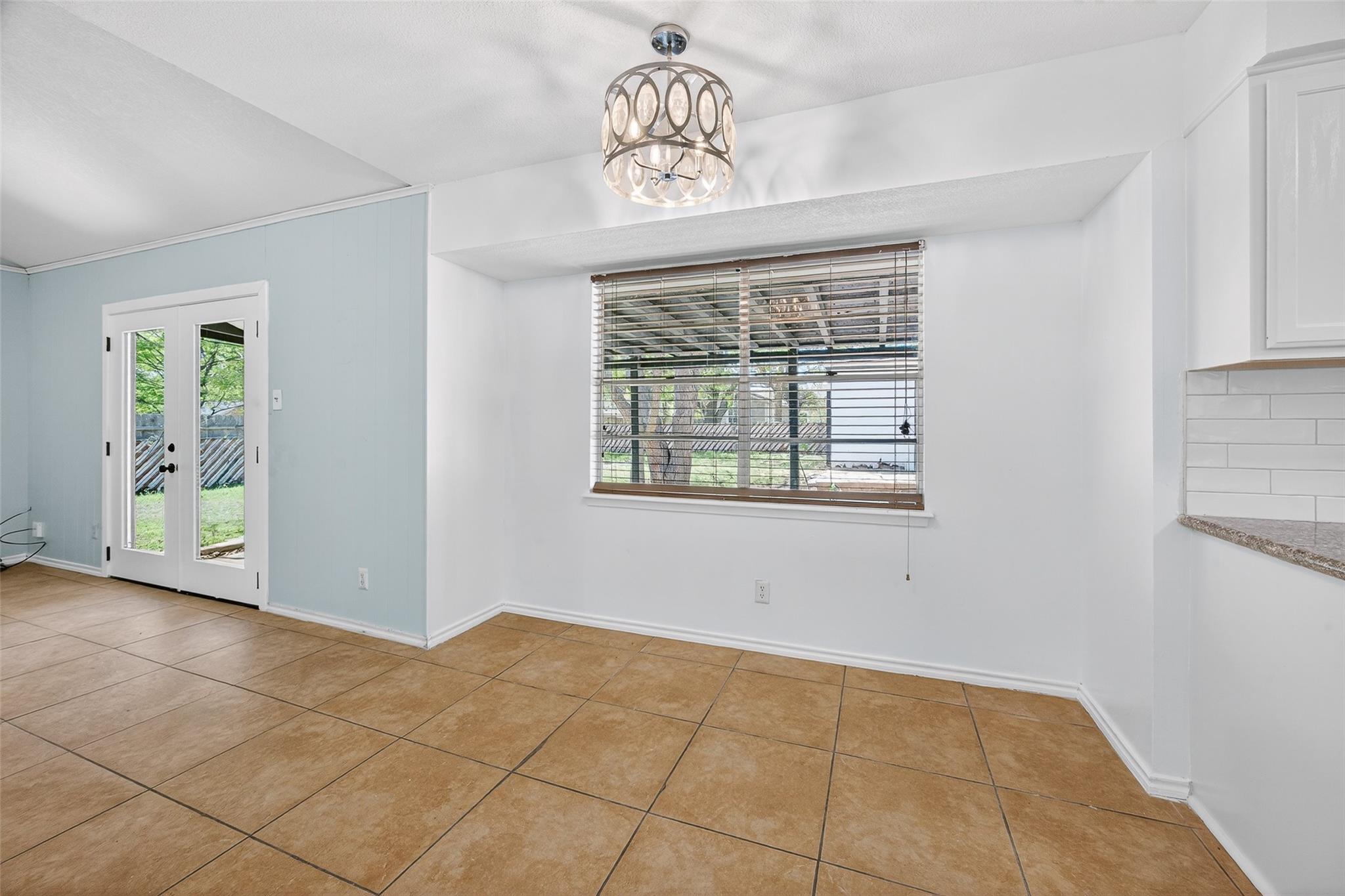 10004 Woodhaven Dr, Austin, TX 78753