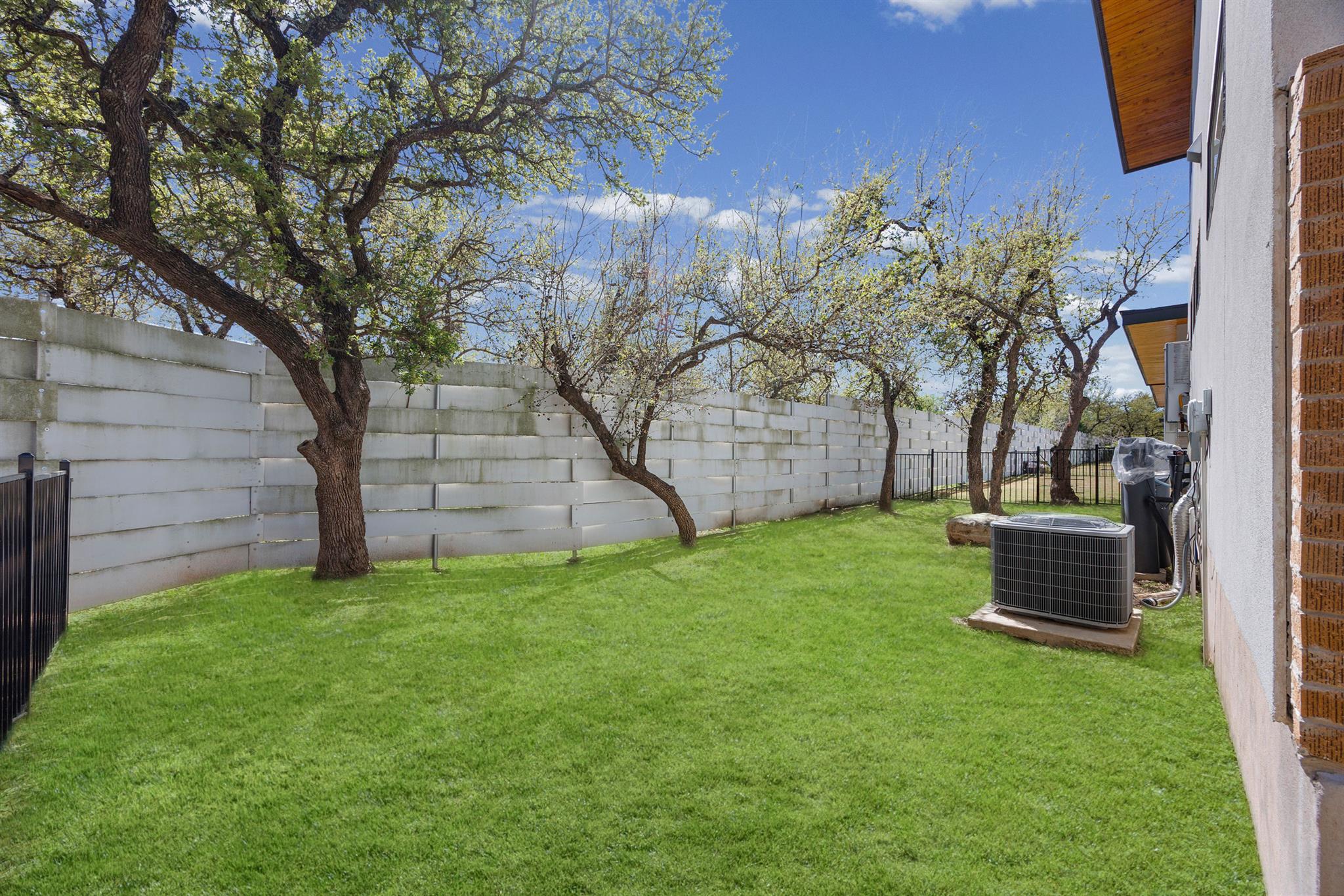 480 Starlight Village Loop, Leander, TX 78641