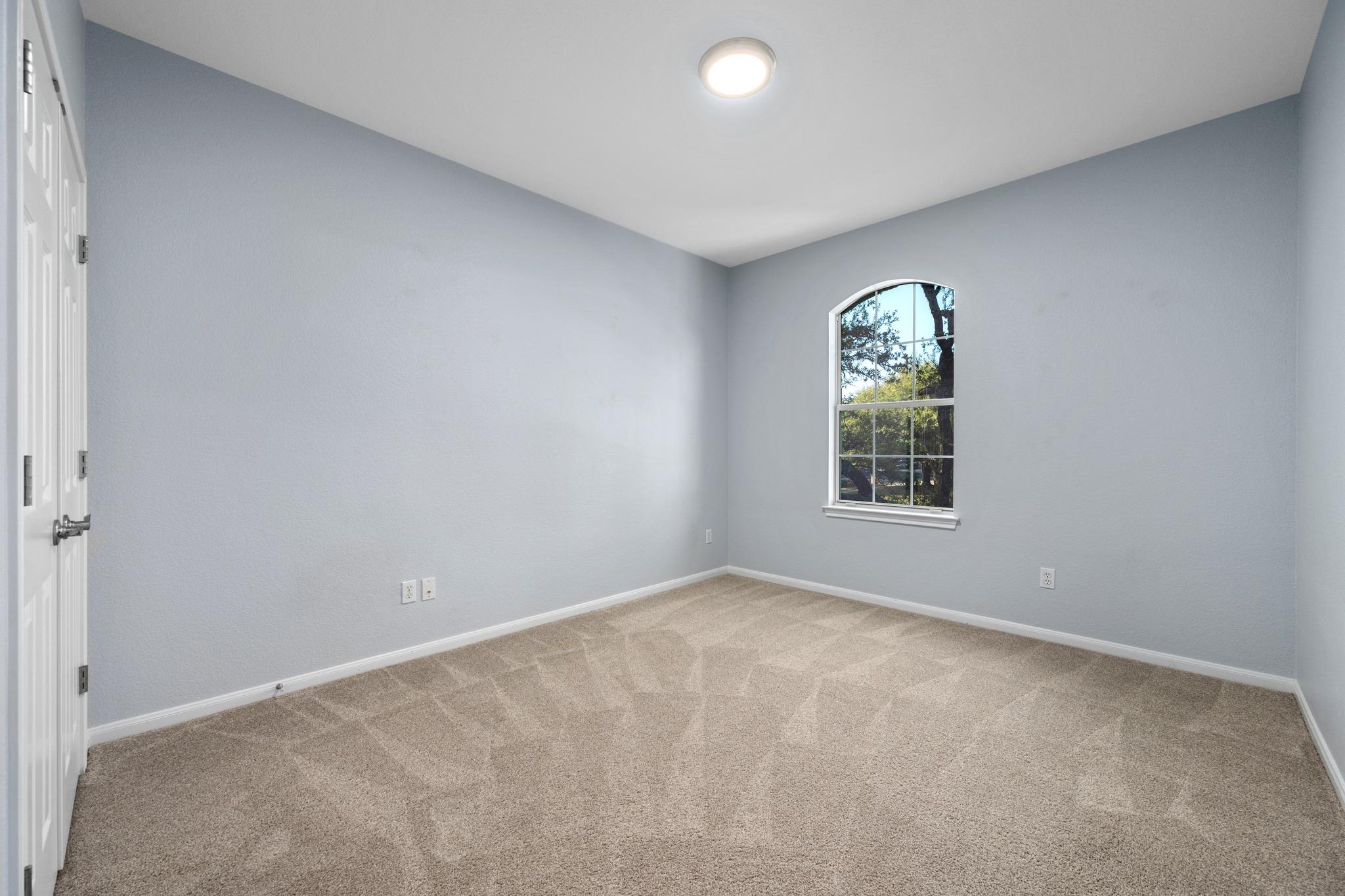 6402 Hillside Terrace Dr, Austin, TX 78749