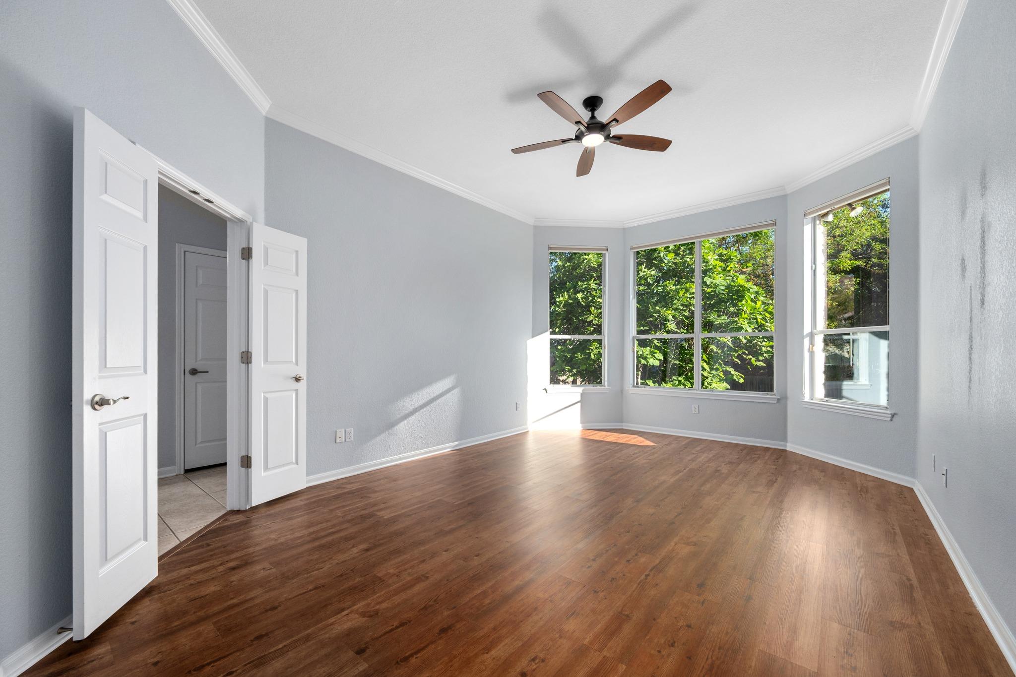 6402 Hillside Terrace Dr, Austin, TX 78749