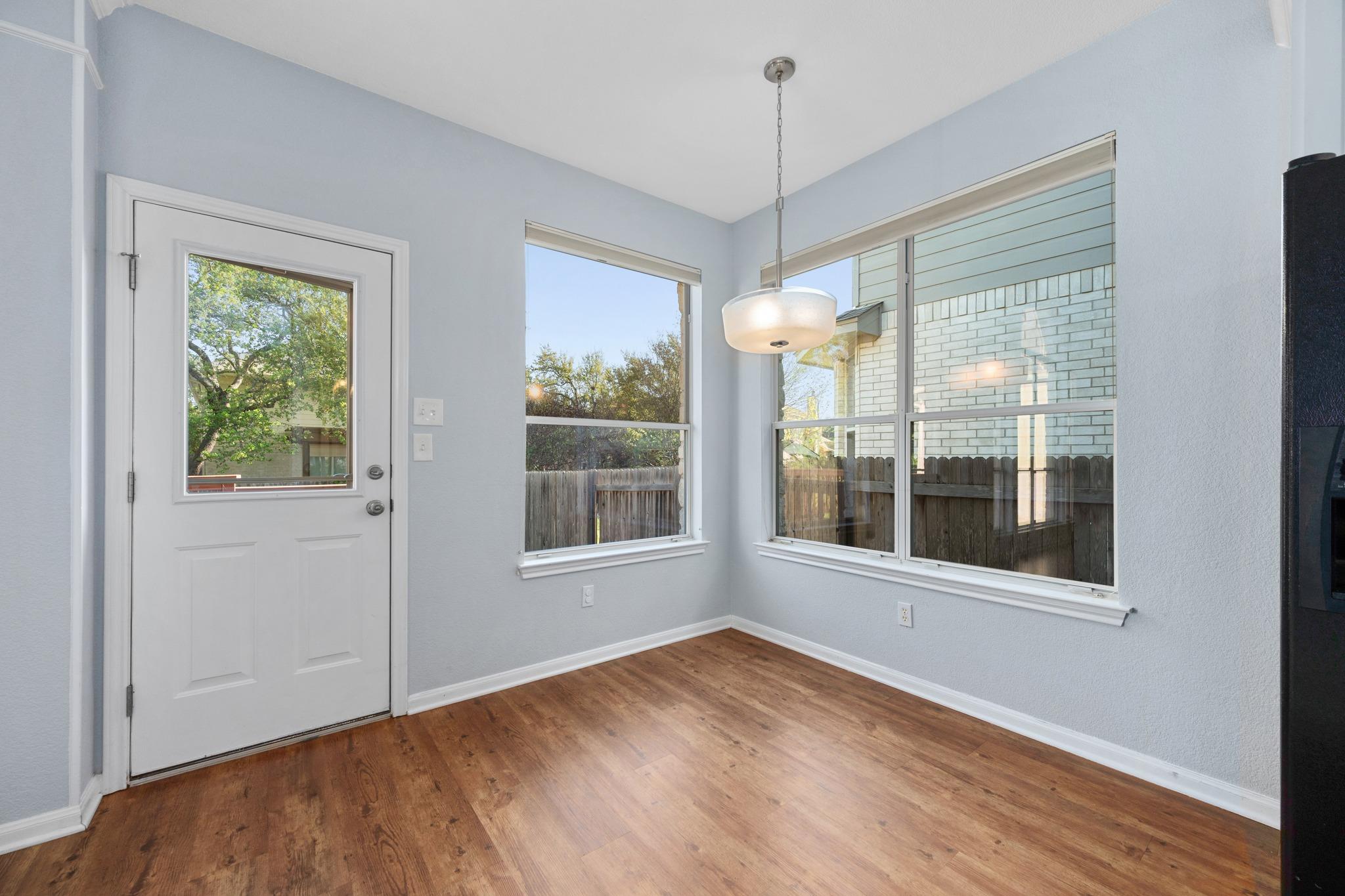 6402 Hillside Terrace Dr, Austin, TX 78749