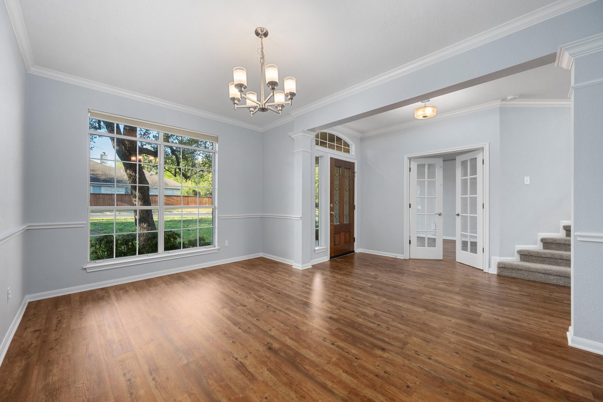 6402 Hillside Terrace Dr, Austin, TX 78749