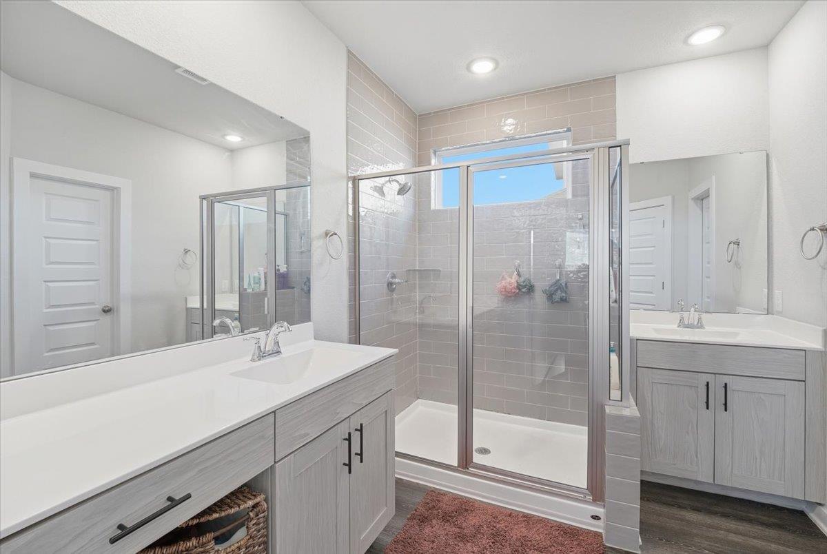 172 Biscayne Dr, Kyle, TX 78640