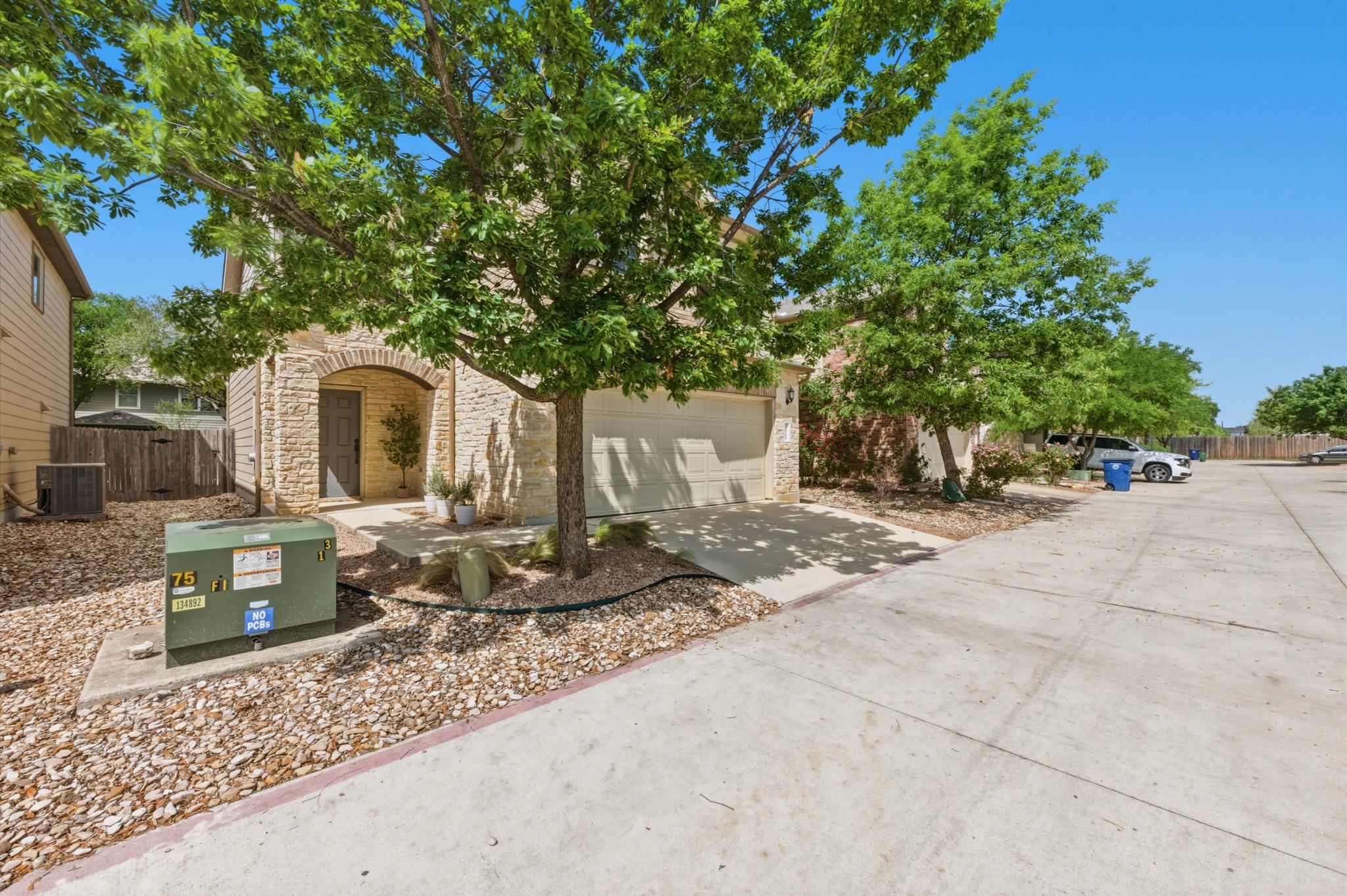 10700 Tramonto Dr, Austin, TX 78748