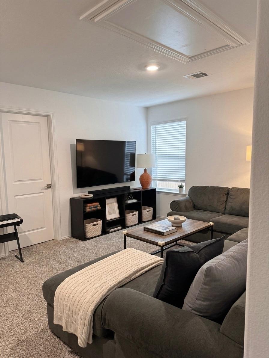 13513 Menard Way, Elgin, TX 78621