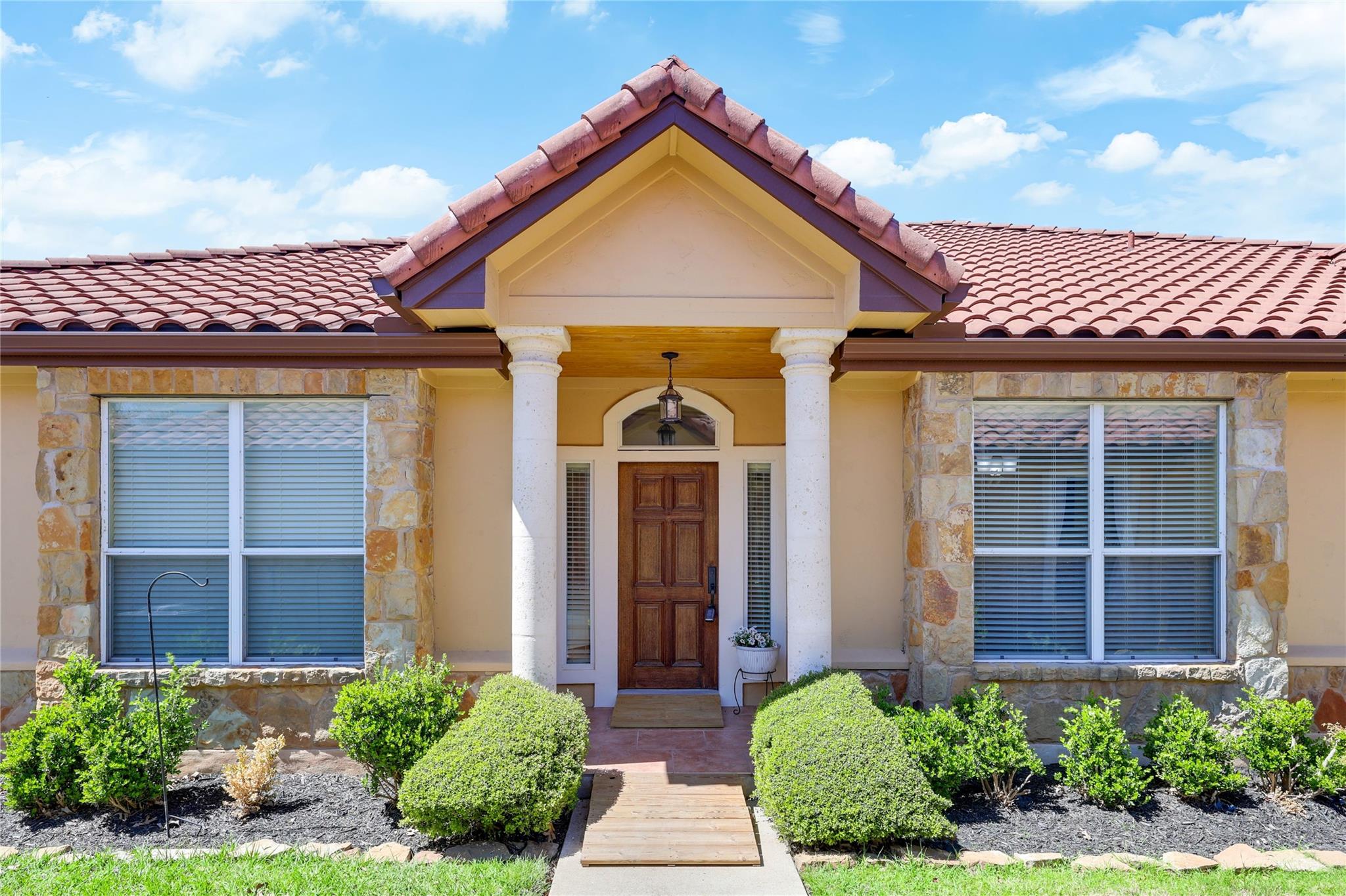 21118 Highland Lake Dr # 2, Lago Vista, TX 78645