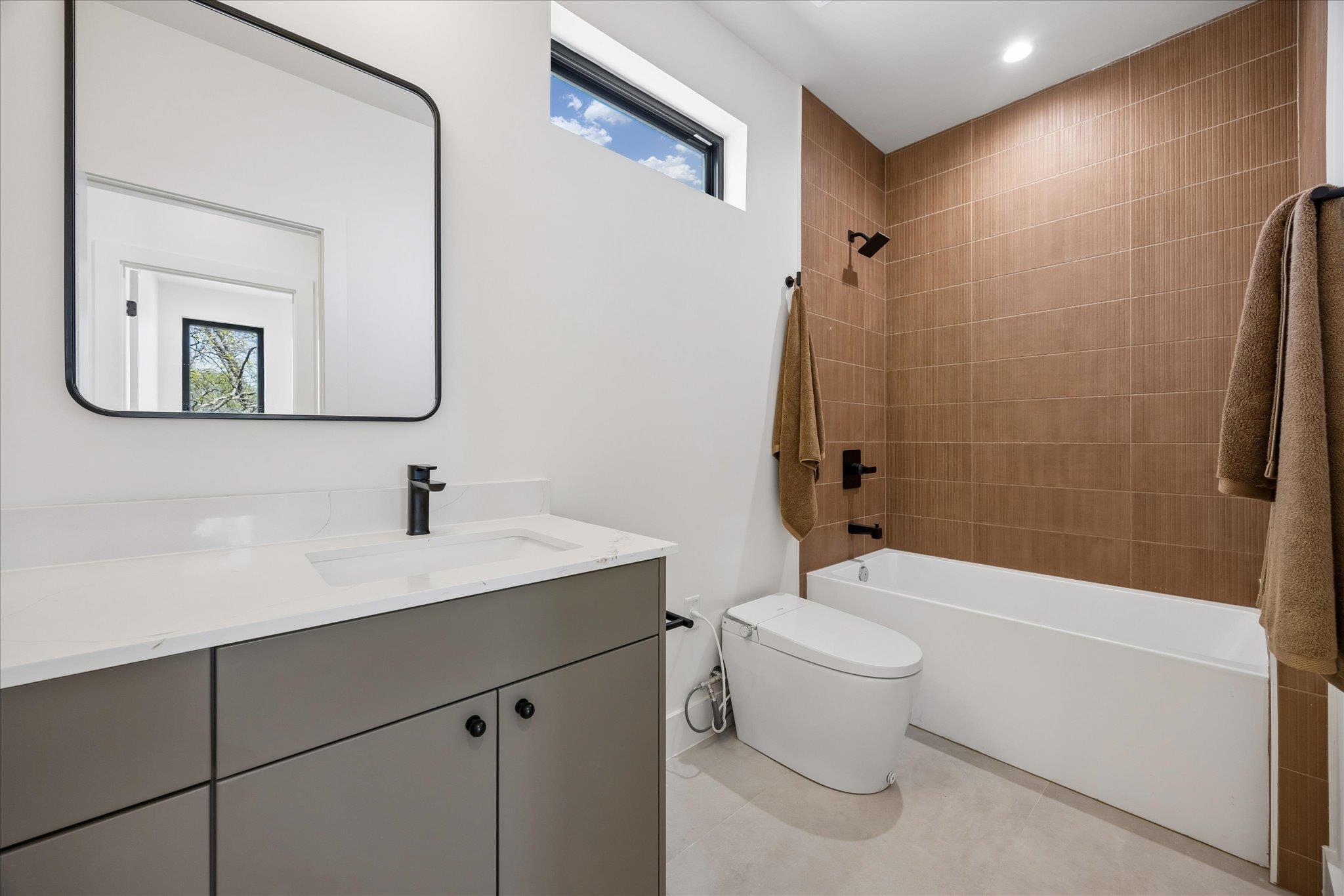 4416 S 1st St # 3, Austin, TX 78745