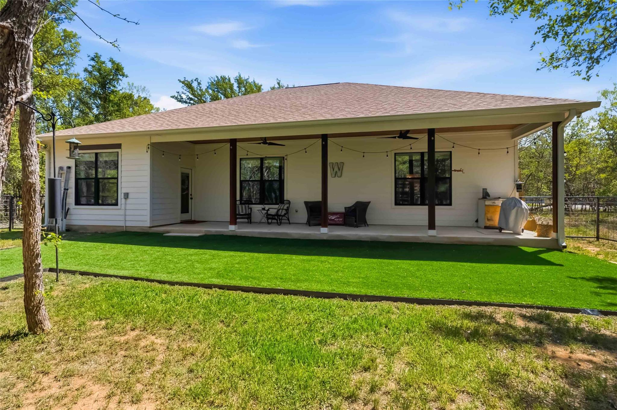 178 Waikakaaua Dr, Bastrop, TX 78602