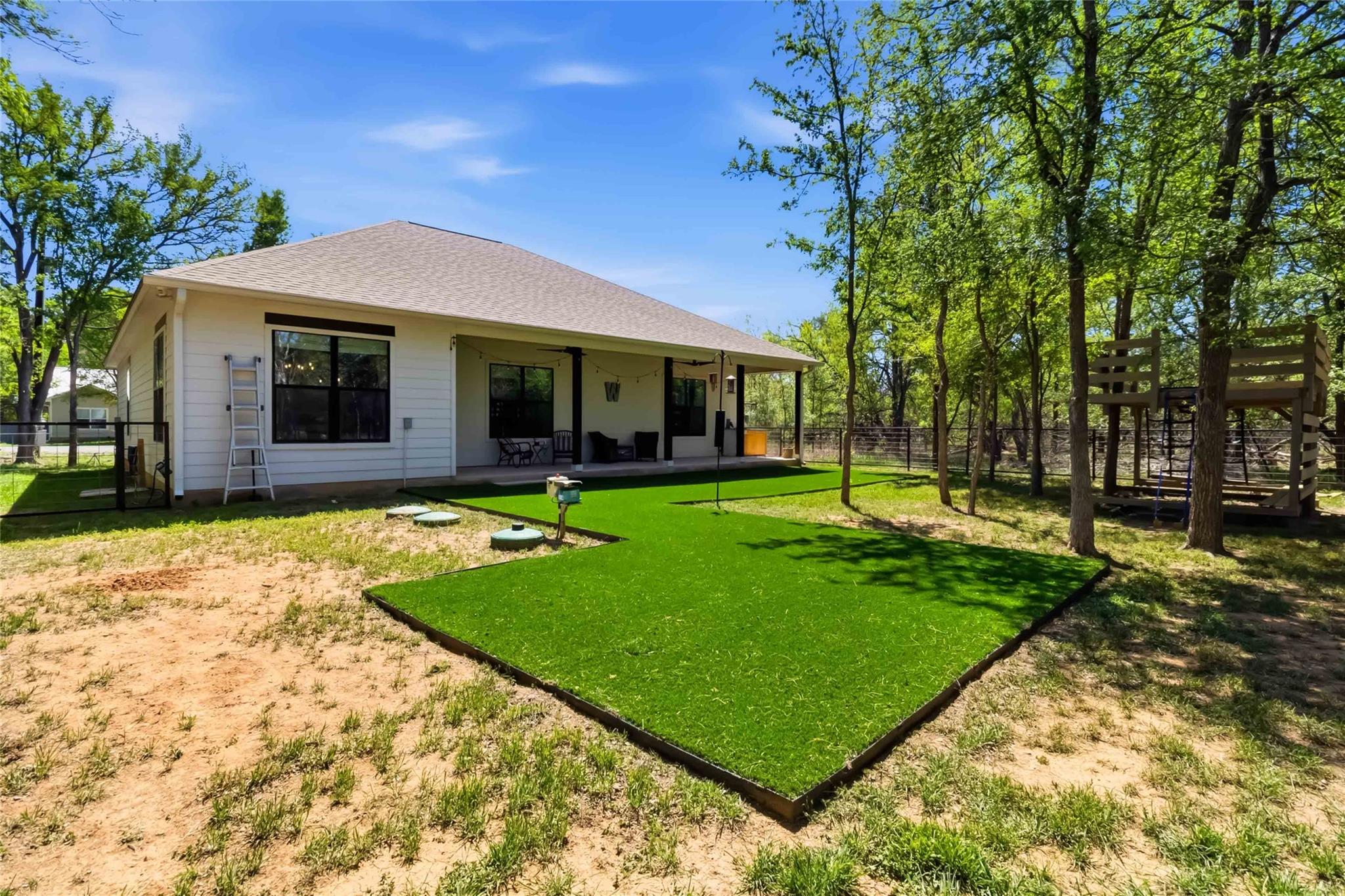 178 Waikakaaua Dr, Bastrop, TX 78602