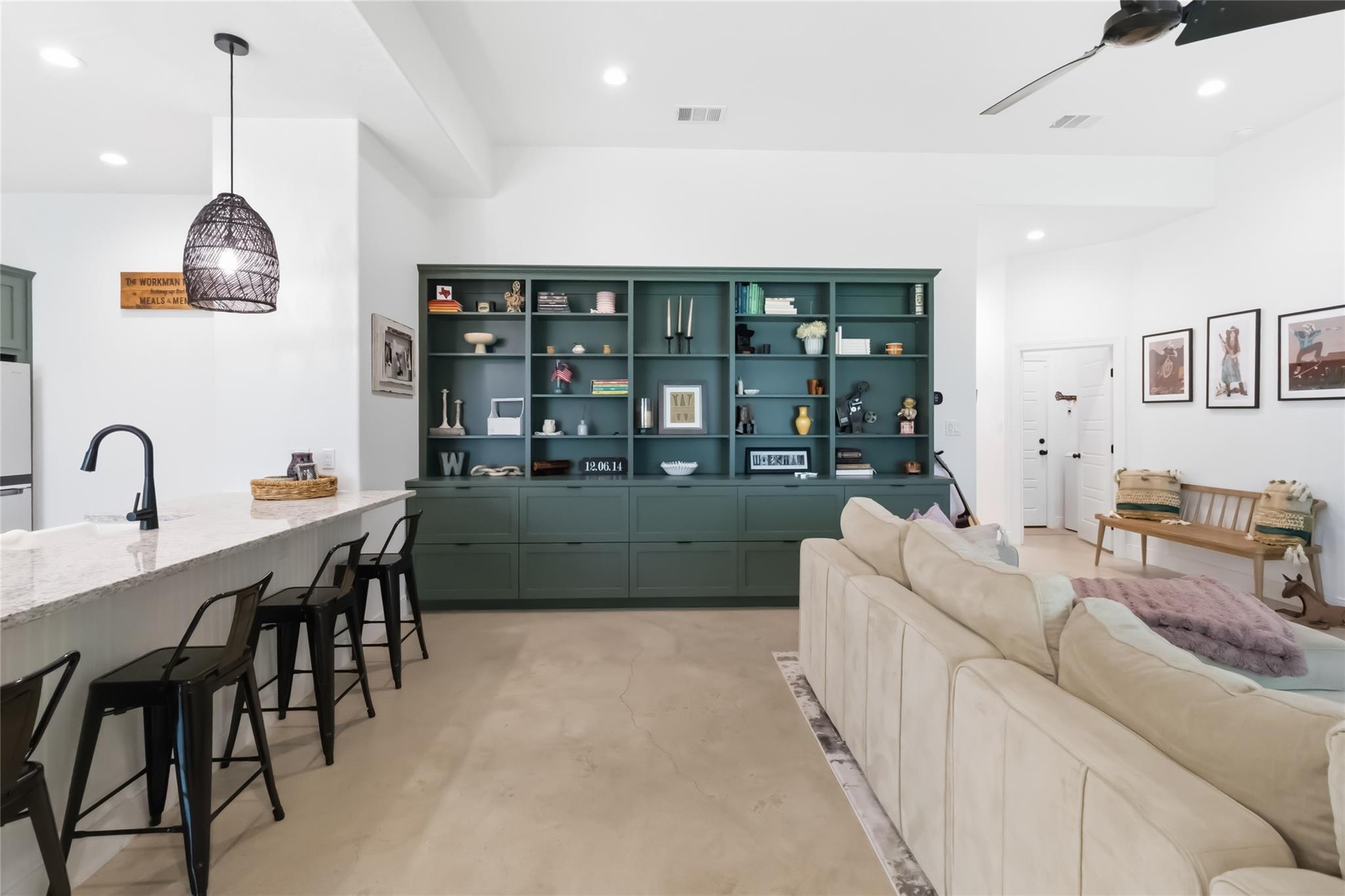 178 Waikakaaua Dr, Bastrop, TX 78602