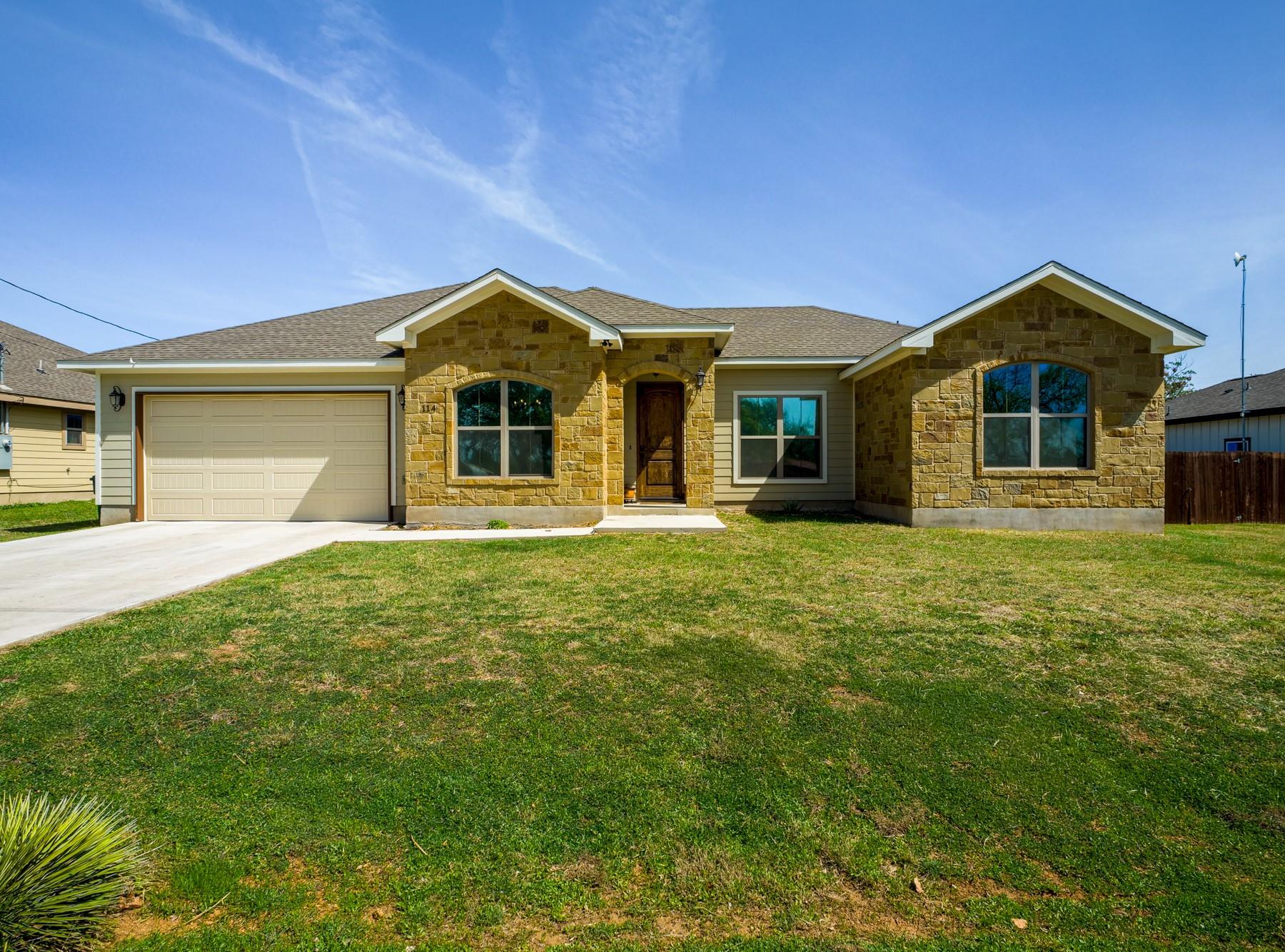 114 Norwood Dr, Granite Shoals, TX 78654