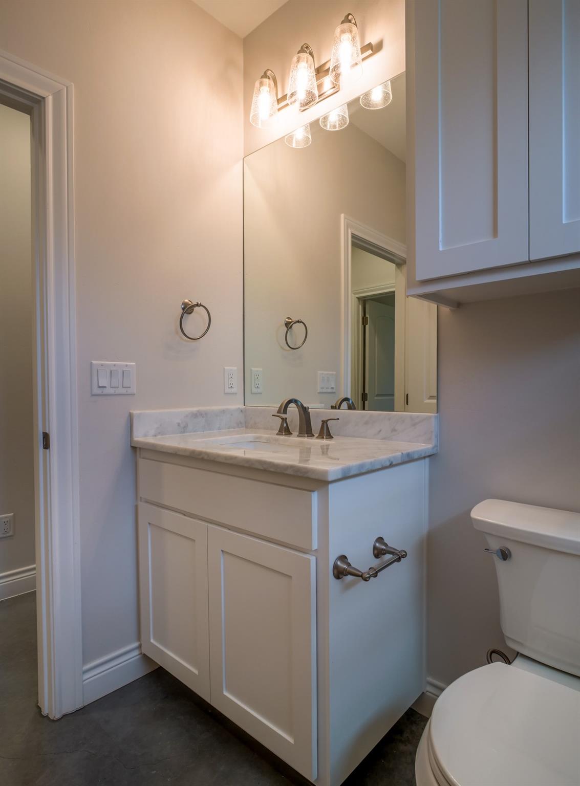 114 Norwood Dr, Granite Shoals, TX 78654