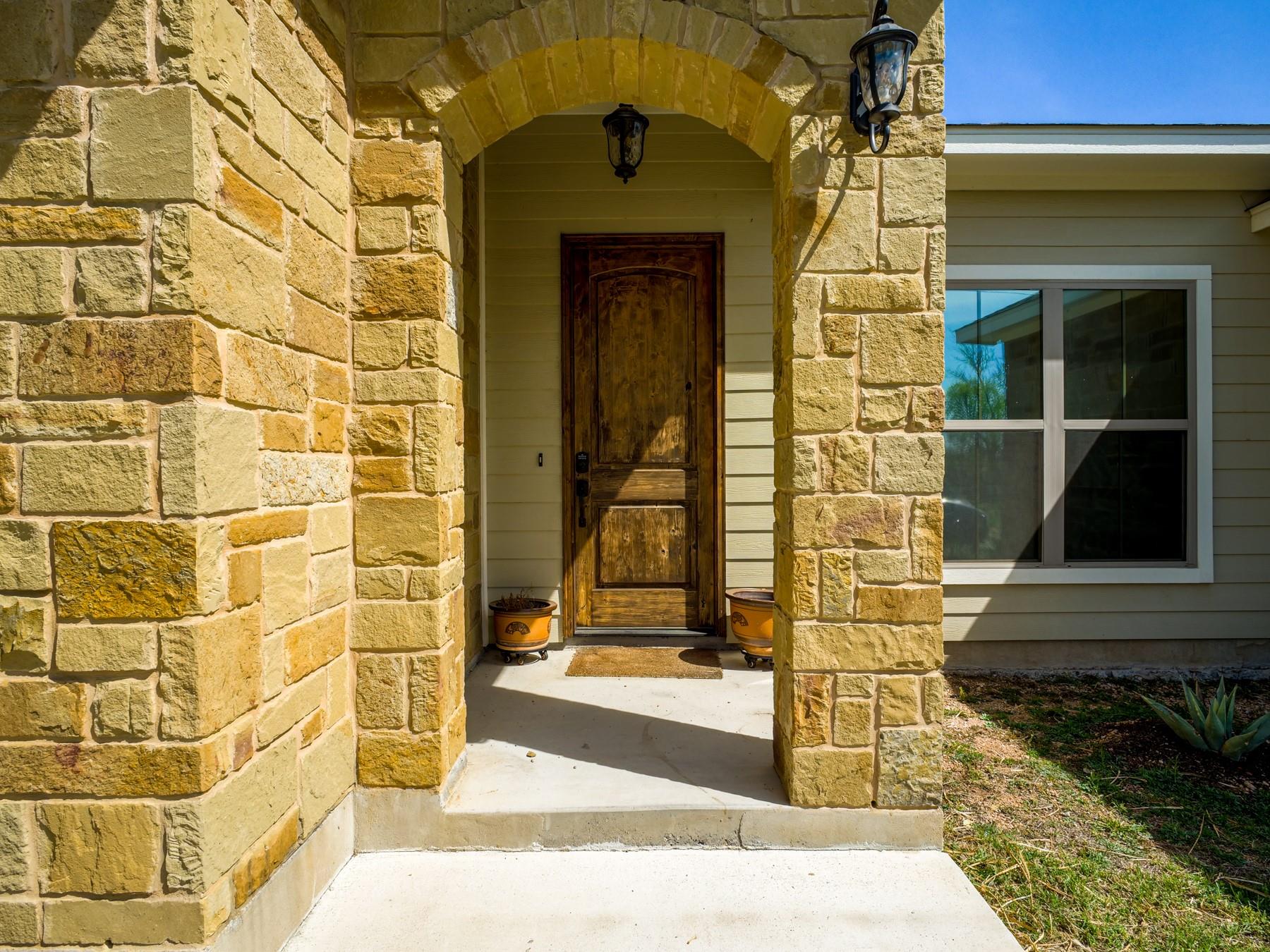 114 Norwood Dr, Granite Shoals, TX 78654