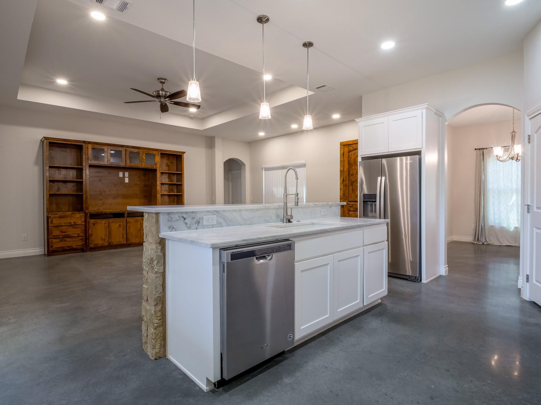 114 Norwood Dr, Granite Shoals, TX 78654