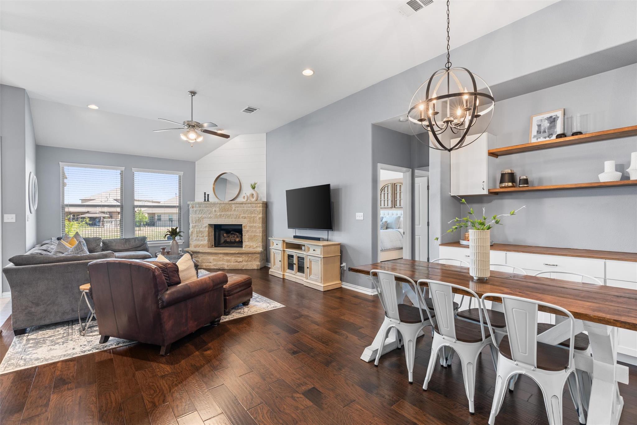 304 Miracle Rose Way, Liberty Hill, TX 78642