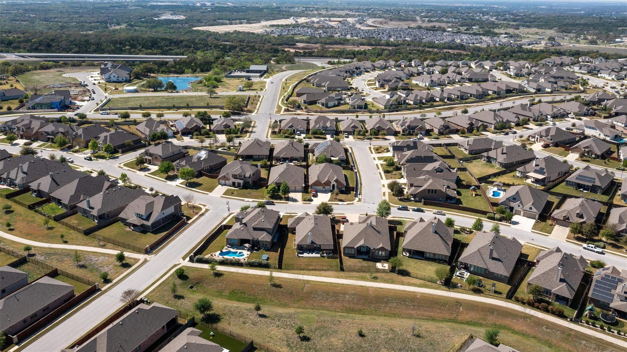 304 Miracle Rose Way, Liberty Hill, TX 78642