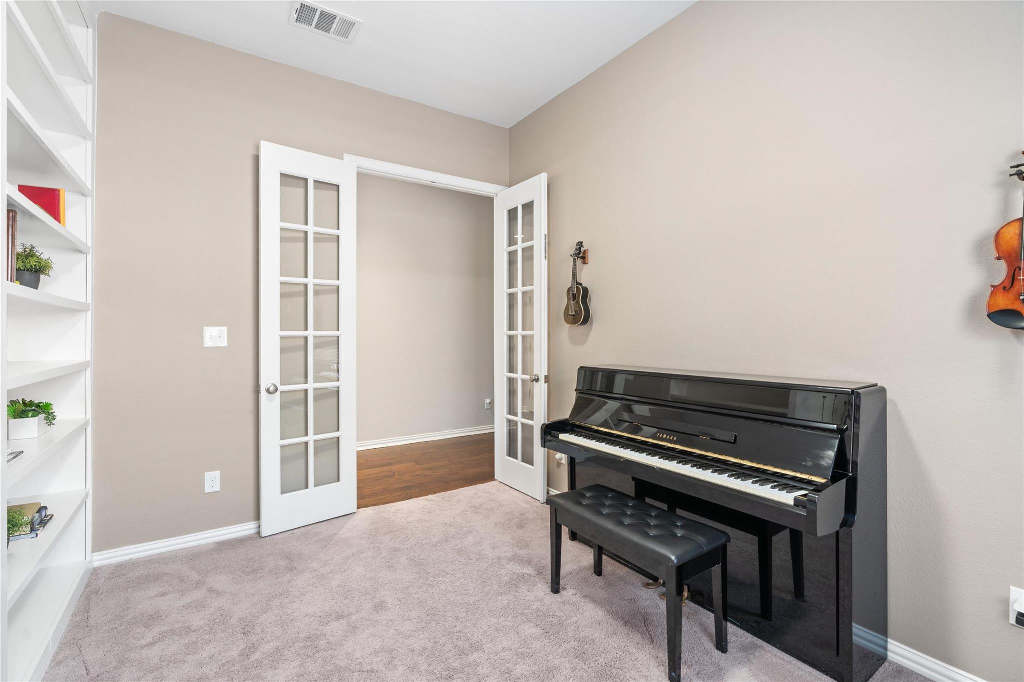 304 Miracle Rose Way, Liberty Hill, TX 78642