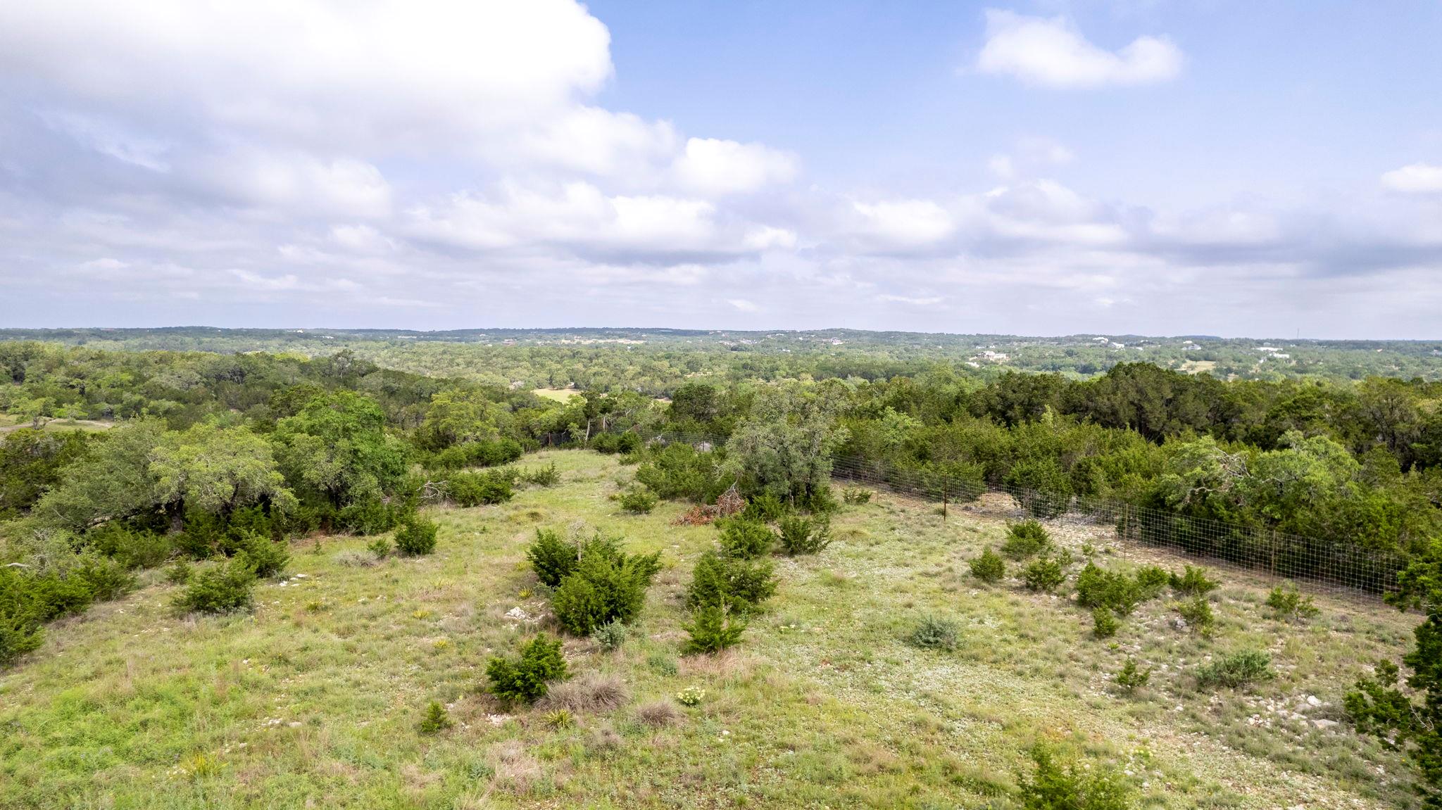000 Spring Valley Dr, Dripping Springs, TX 78620