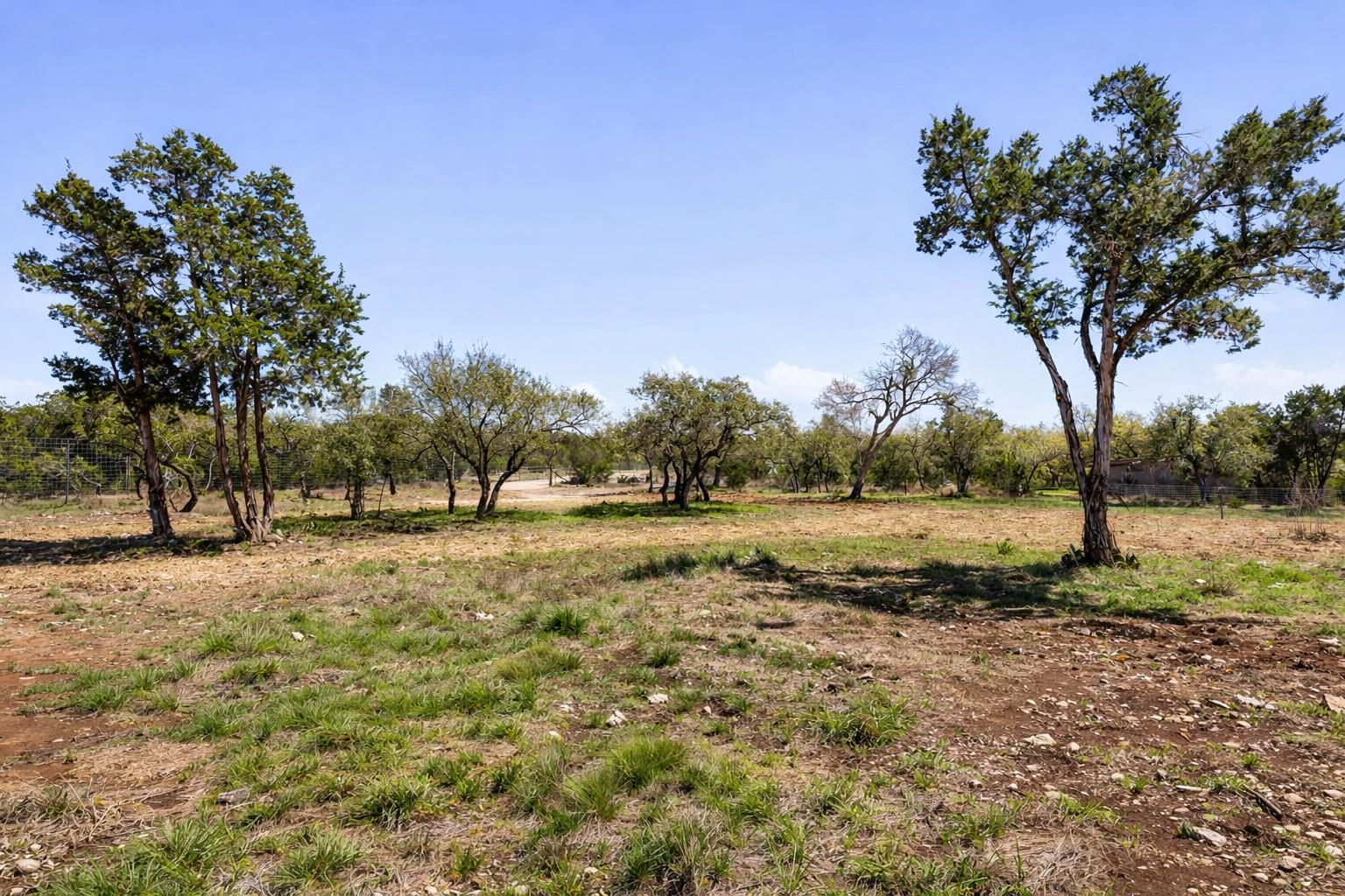 000 Spring Valley Dr, Dripping Springs, TX 78620