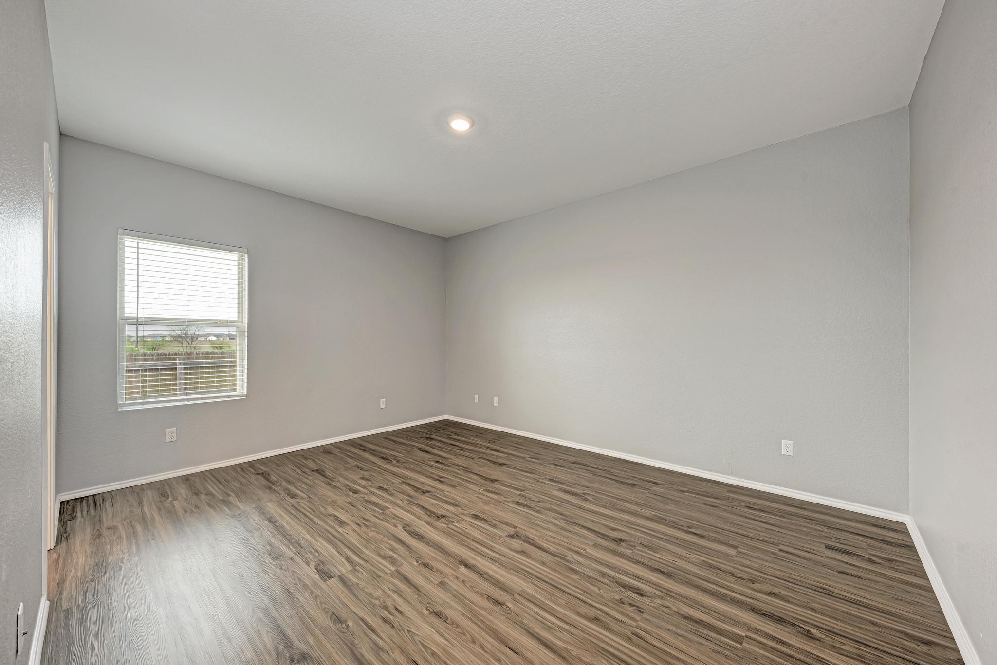 129 Vulcan Dr, Jarrell, TX 76537