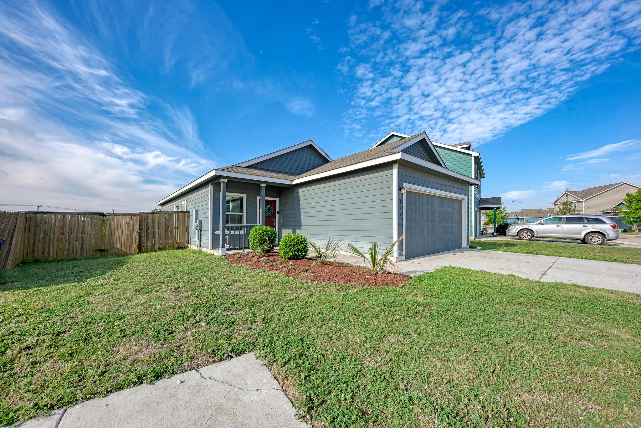 129 Vulcan Dr, Jarrell, TX 76537