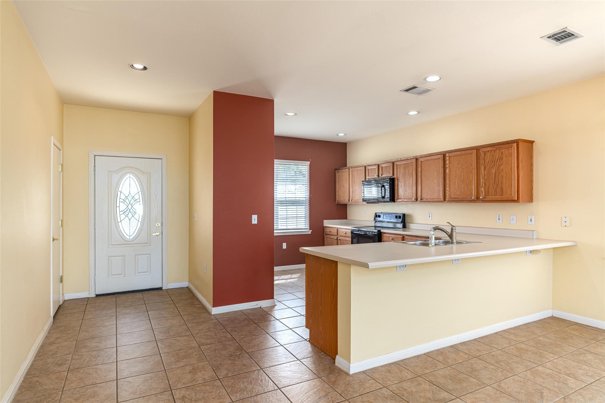 516 Texas Dr, Georgetown, TX 78633