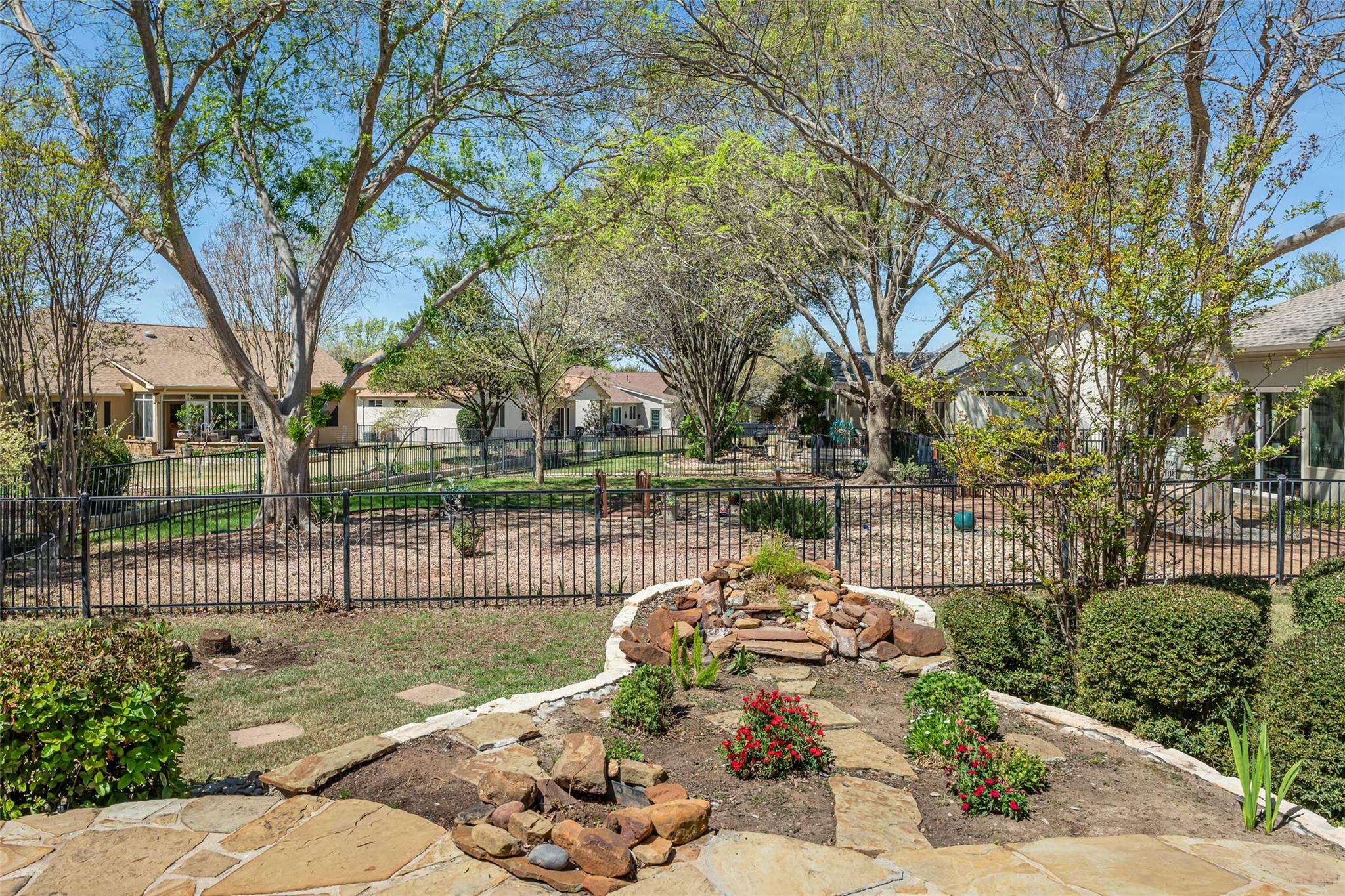 516 Texas Dr, Georgetown, TX 78633