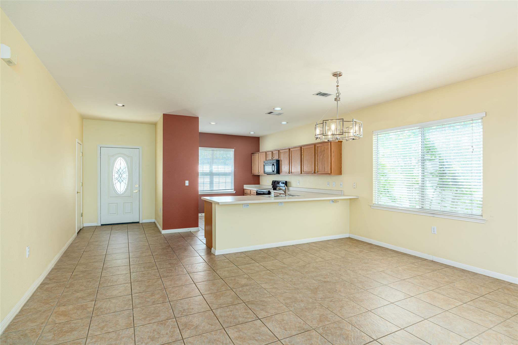 516 Texas Dr, Georgetown, TX 78633