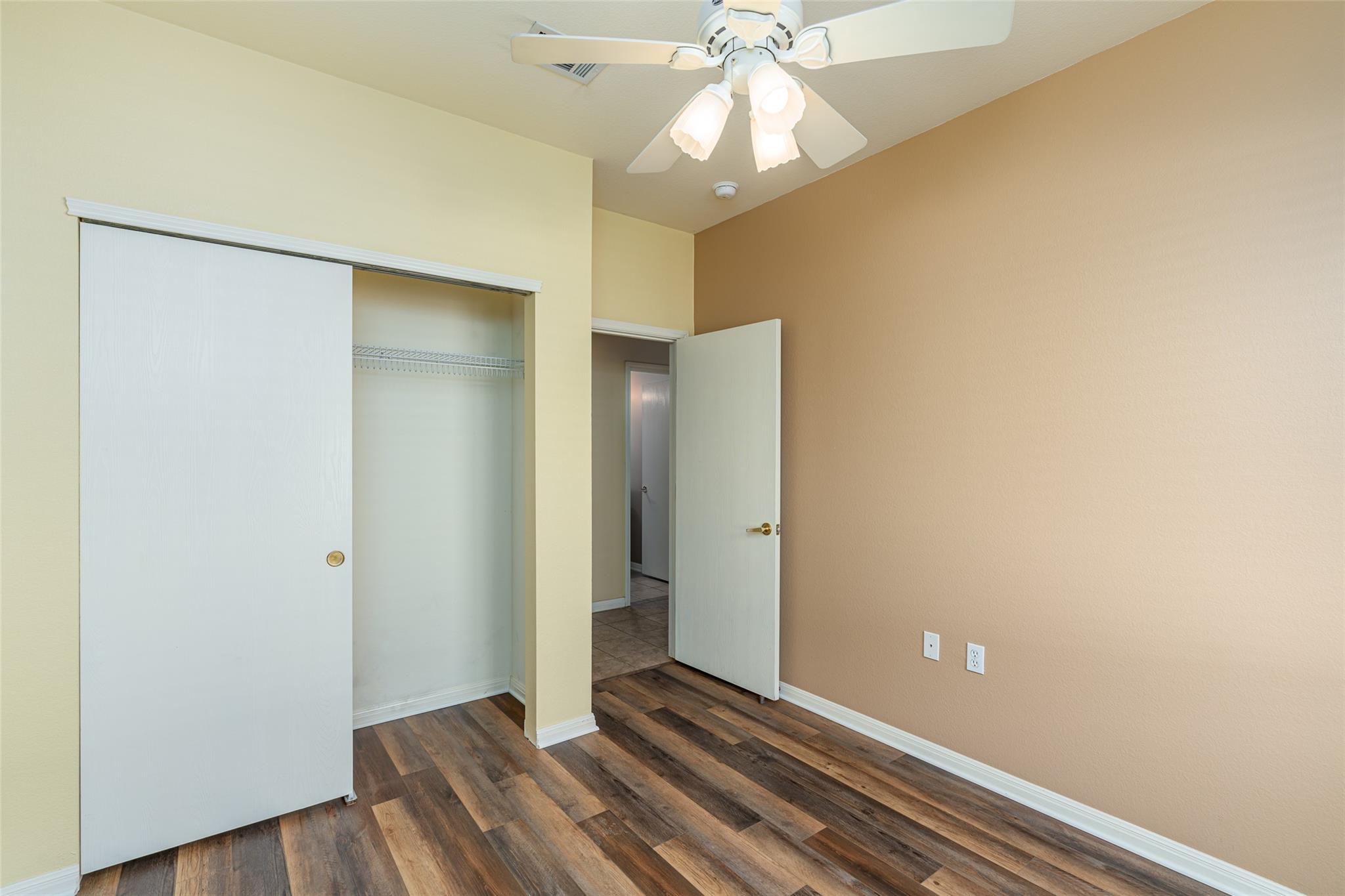 516 Texas Dr, Georgetown, TX 78633