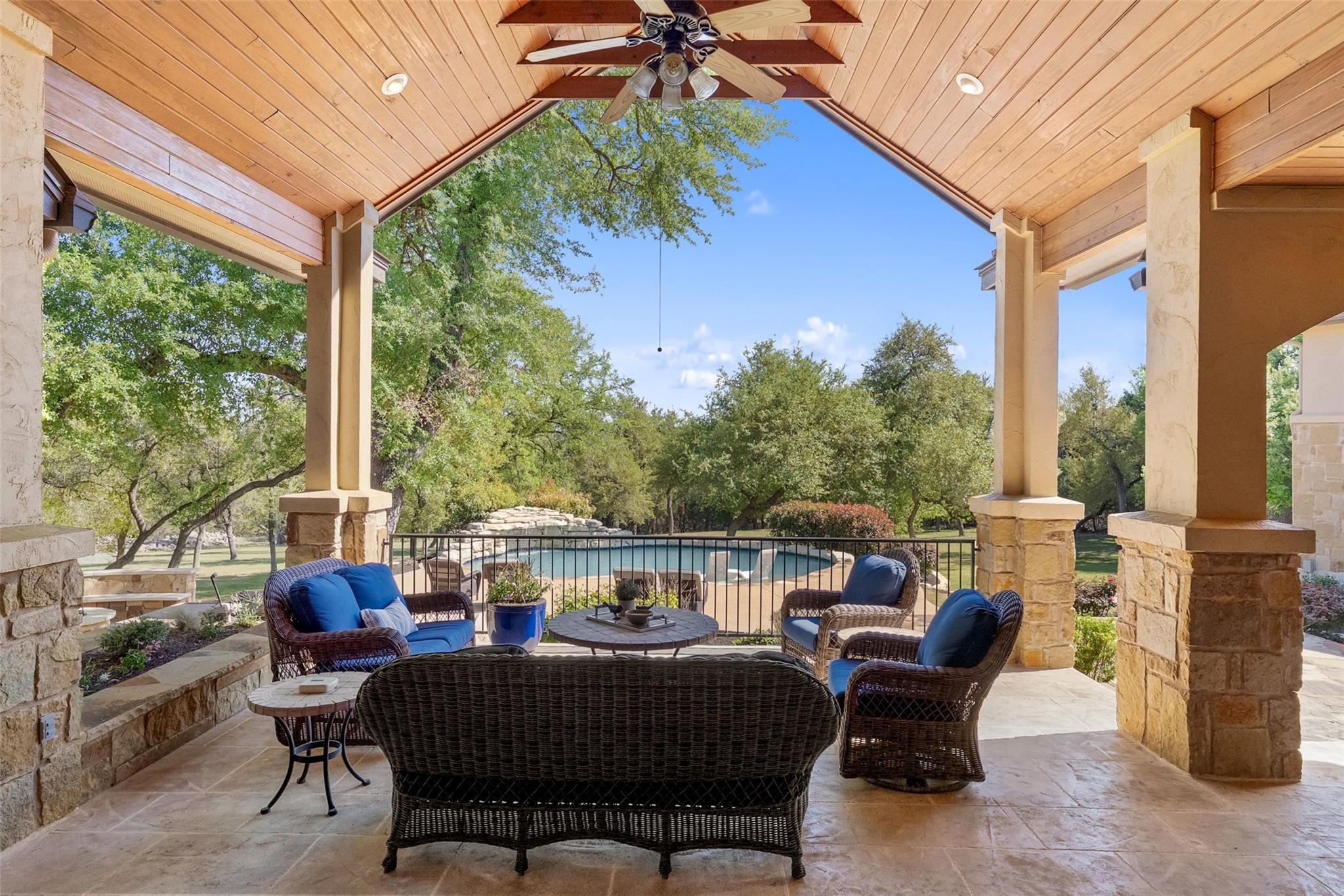 220 Escalera Pkwy, Georgetown, TX 78628