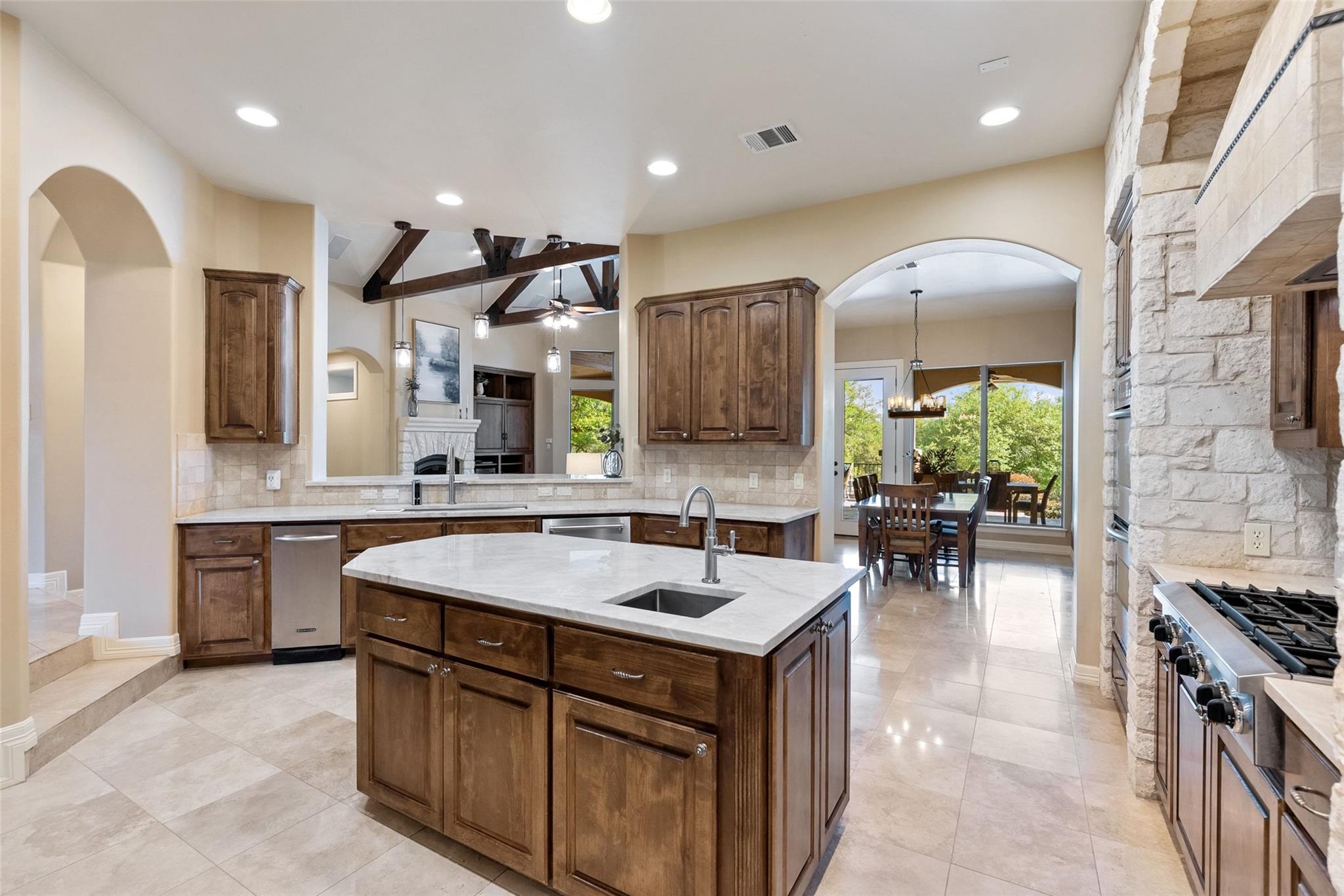 220 Escalera Pkwy, Georgetown, TX 78628