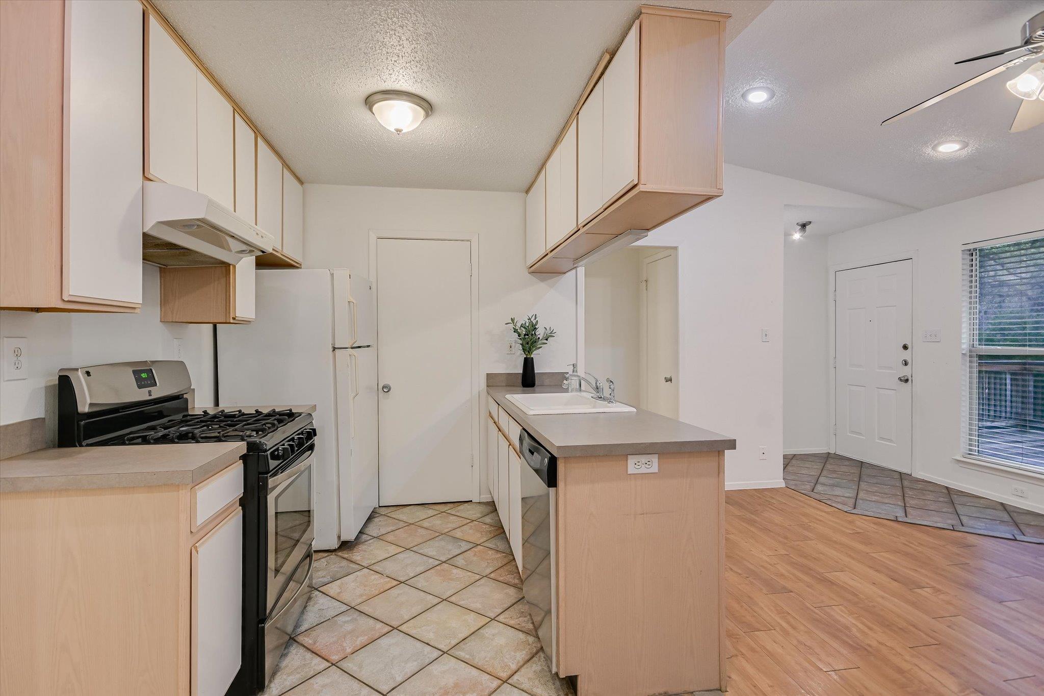 3207 Eanes Circle Cir, Austin, TX 78746