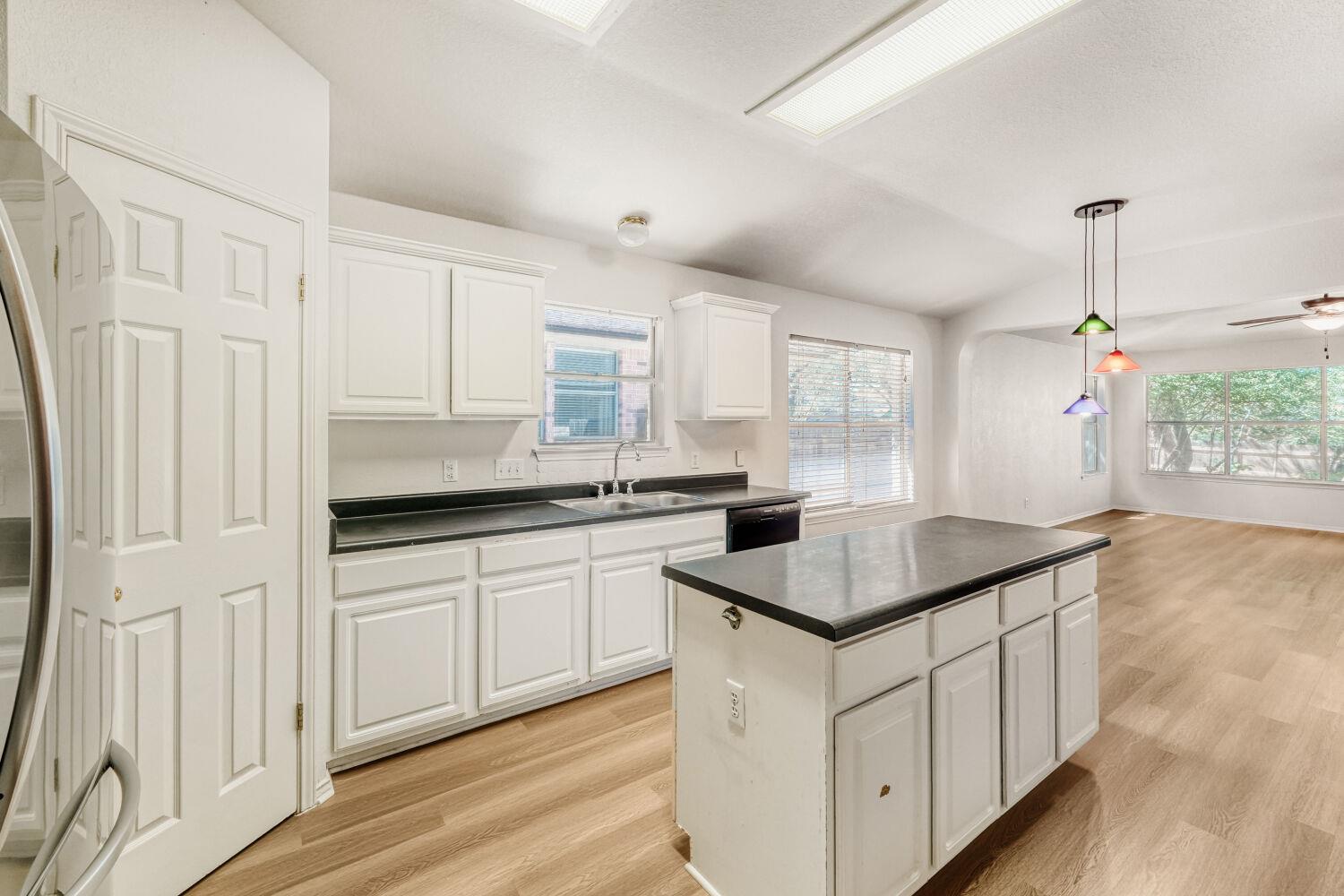 1205 Machado Rd, Cedar Park, TX 78613