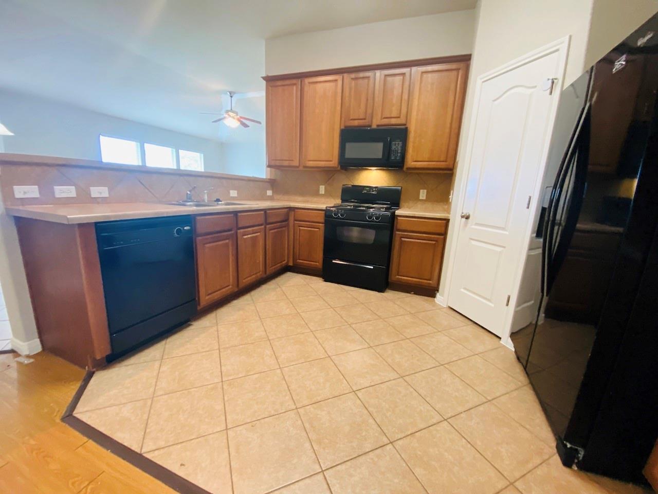 706 Centerbrook Pl, Round Rock, TX 78665